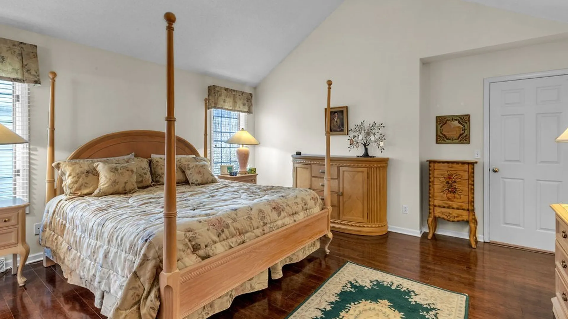 Property at 63 Sutherland Court, Clarence, NY 14221 21