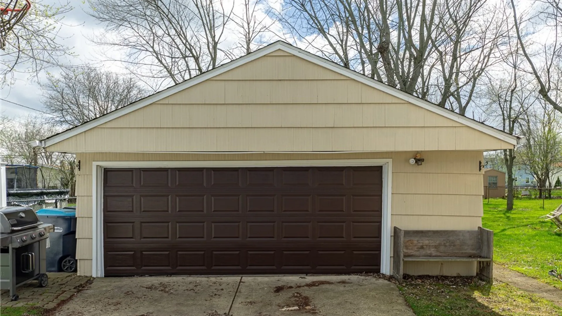 Property at 1900 Bruce Lane, Grand Island, NY 14072 23