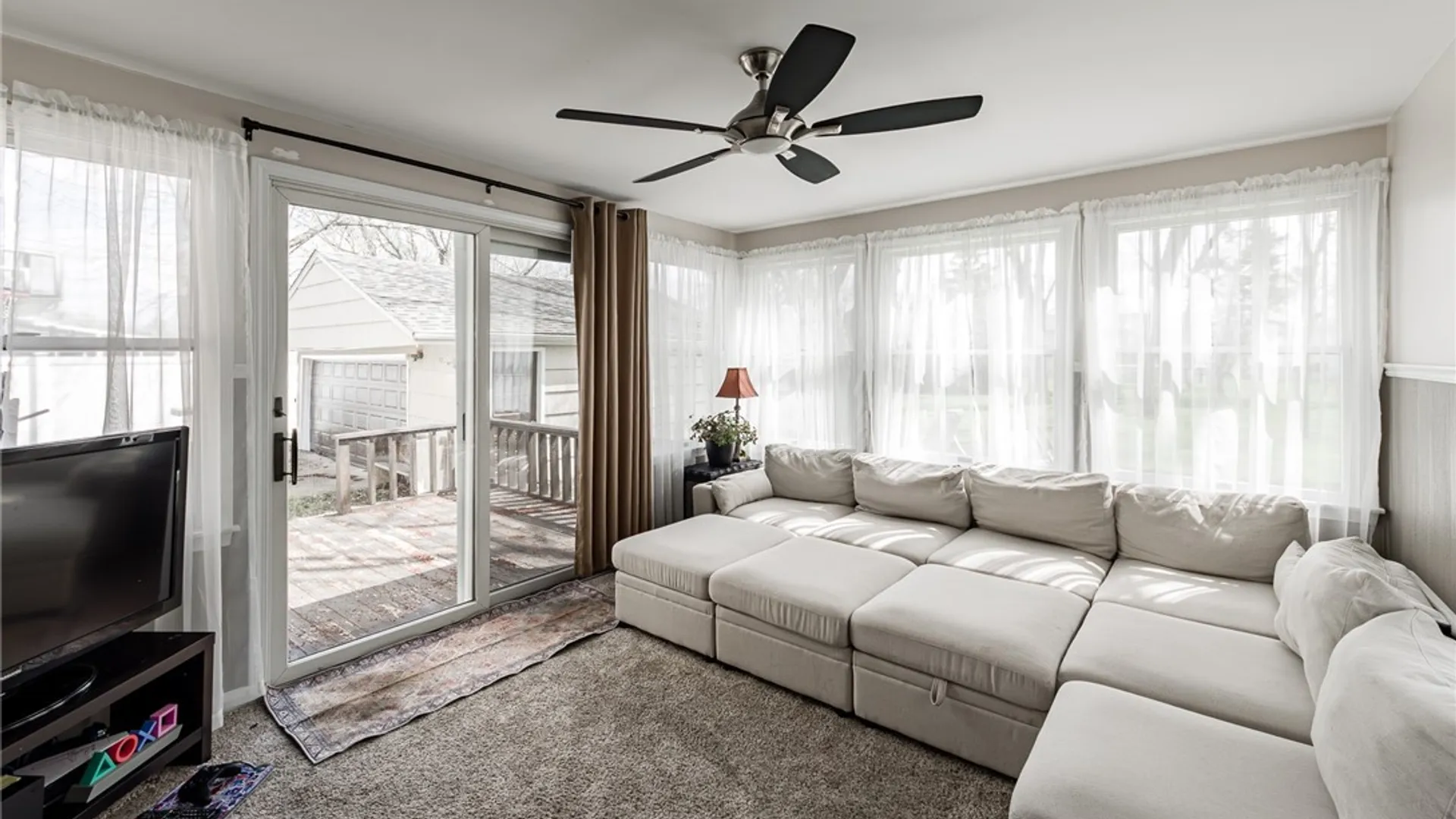 Property at 1900 Bruce Lane, Grand Island, NY 14072 7