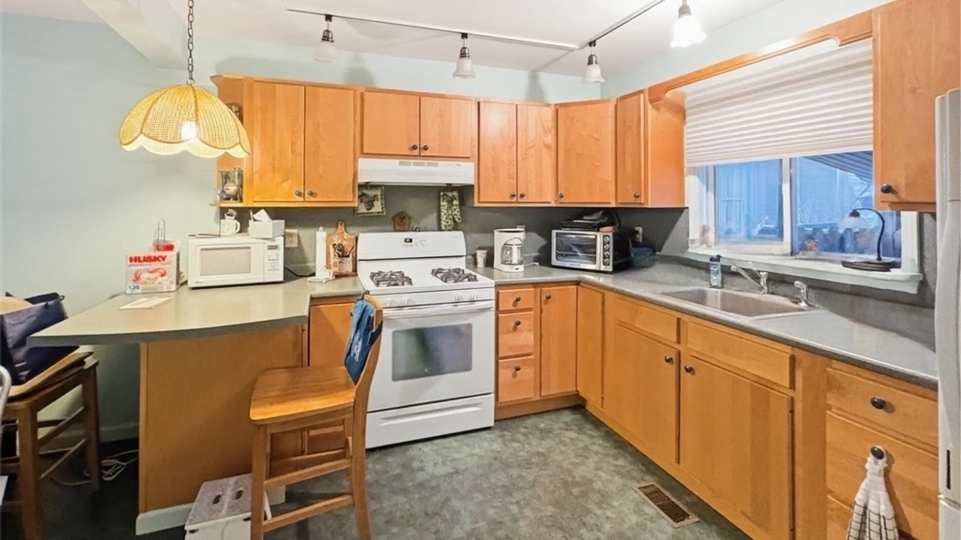 Property at 406 Broadway Avenue, Watertown City, NY 13601 11