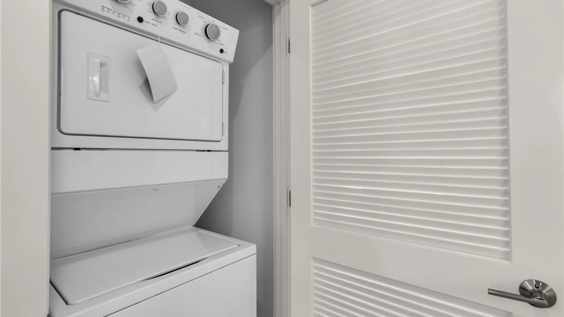 Property at 262 Whitney Place, Buffalo, NY 14201 17