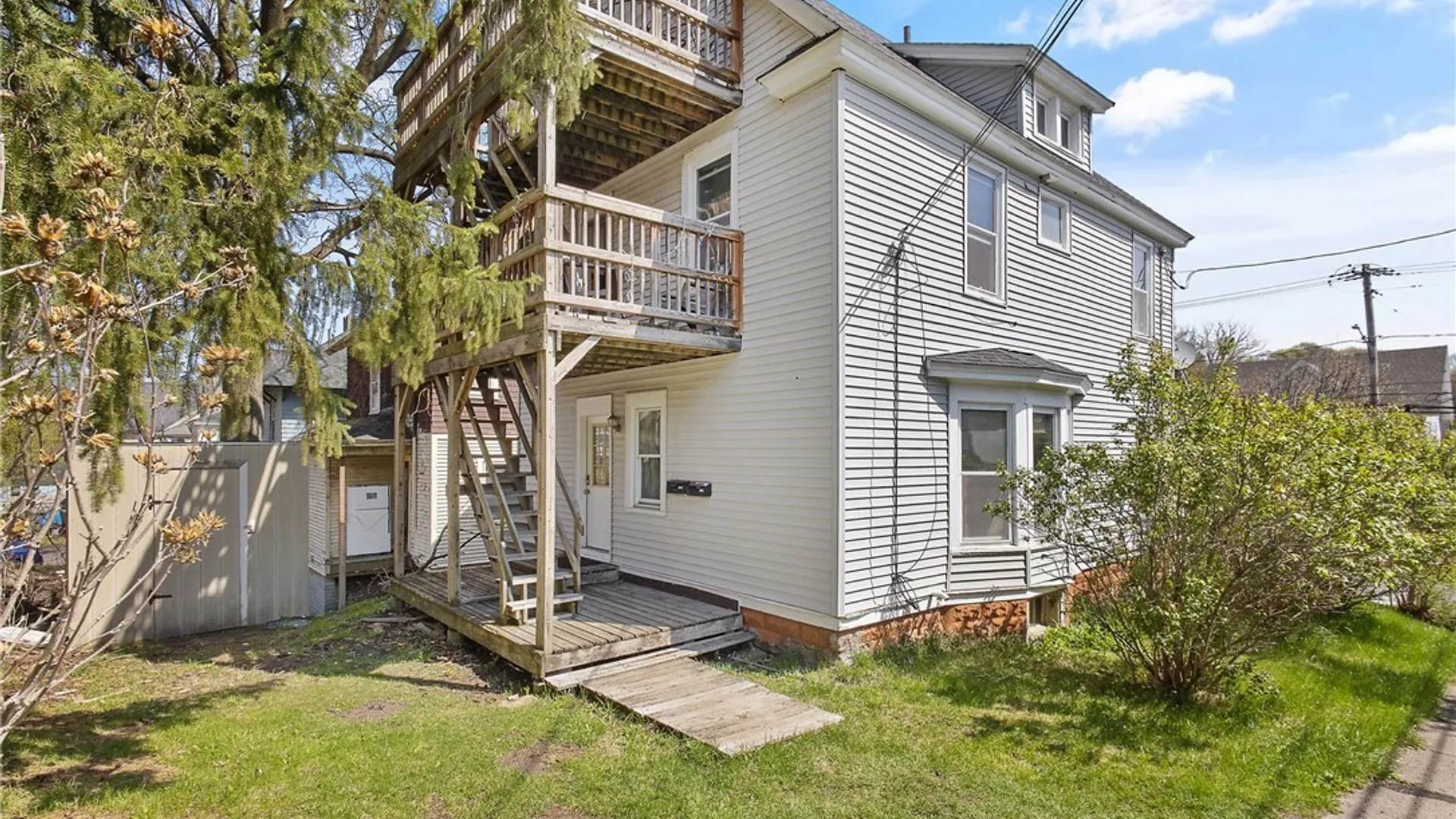 Property at 125 Kensington & Lancaster Road, Syracuse, NY 13210 36