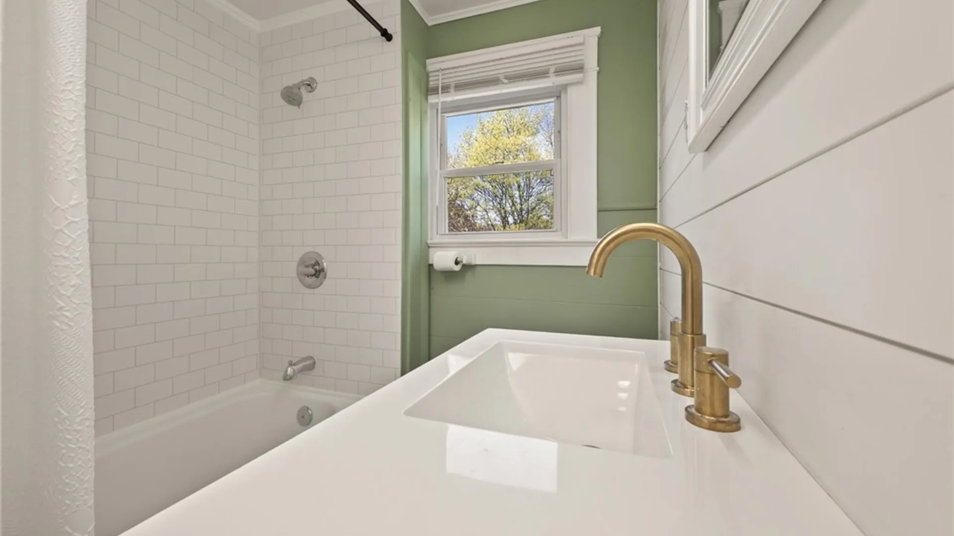 Property at 82 Optical Street, Geneva City, NY 14456 15