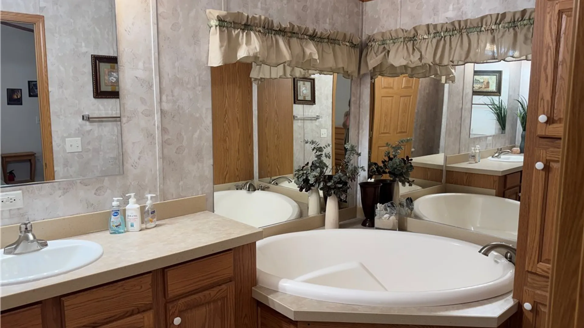 Property at 116 Green Valley, Great Valley, NY 14741 14