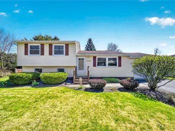 Property at 8018 Pickett Lane, Cicero, NY 13039