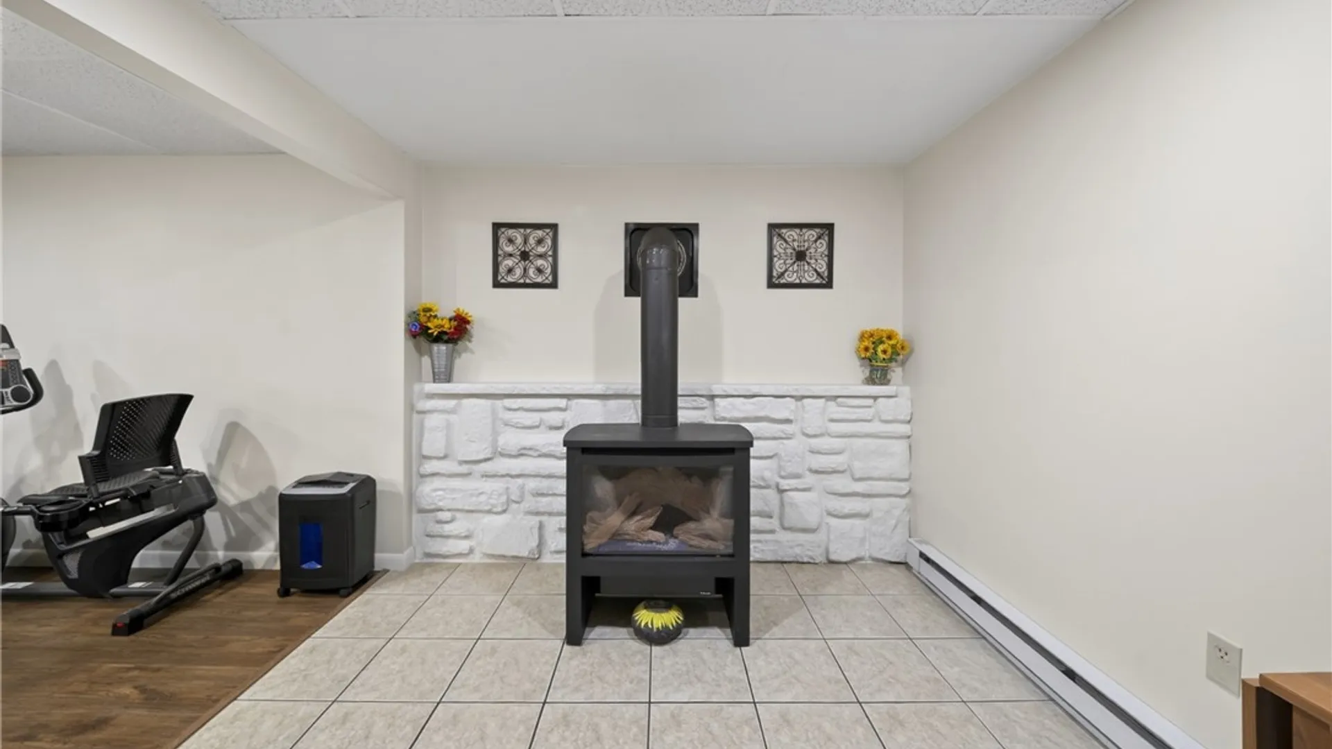 Property at 8018 Pickett Lane, Cicero, NY 13039 21