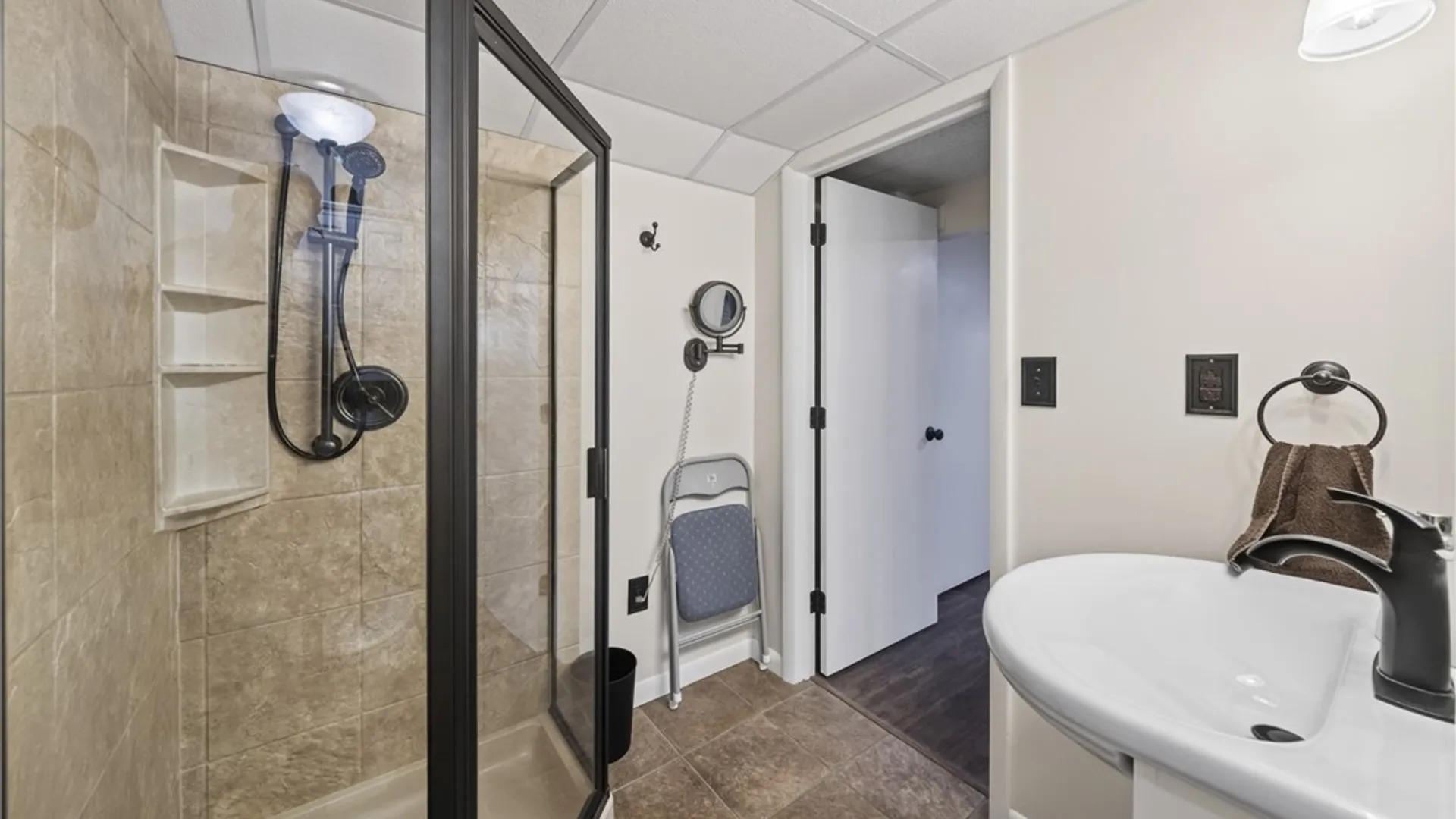 Property at 8018 Pickett Lane, Cicero, NY 13039 24