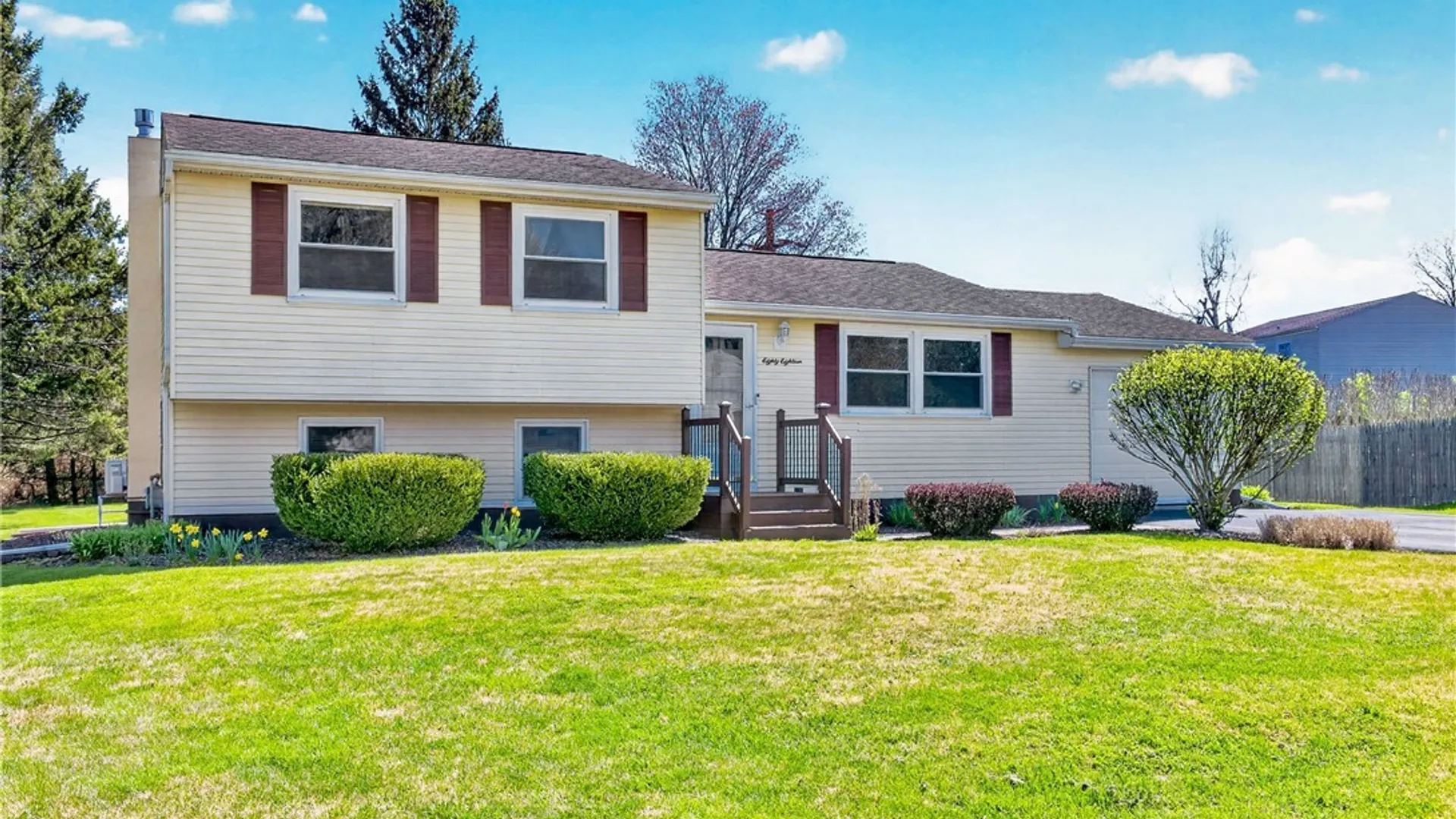 Property at 8018 Pickett Lane, Cicero, NY 13039 40