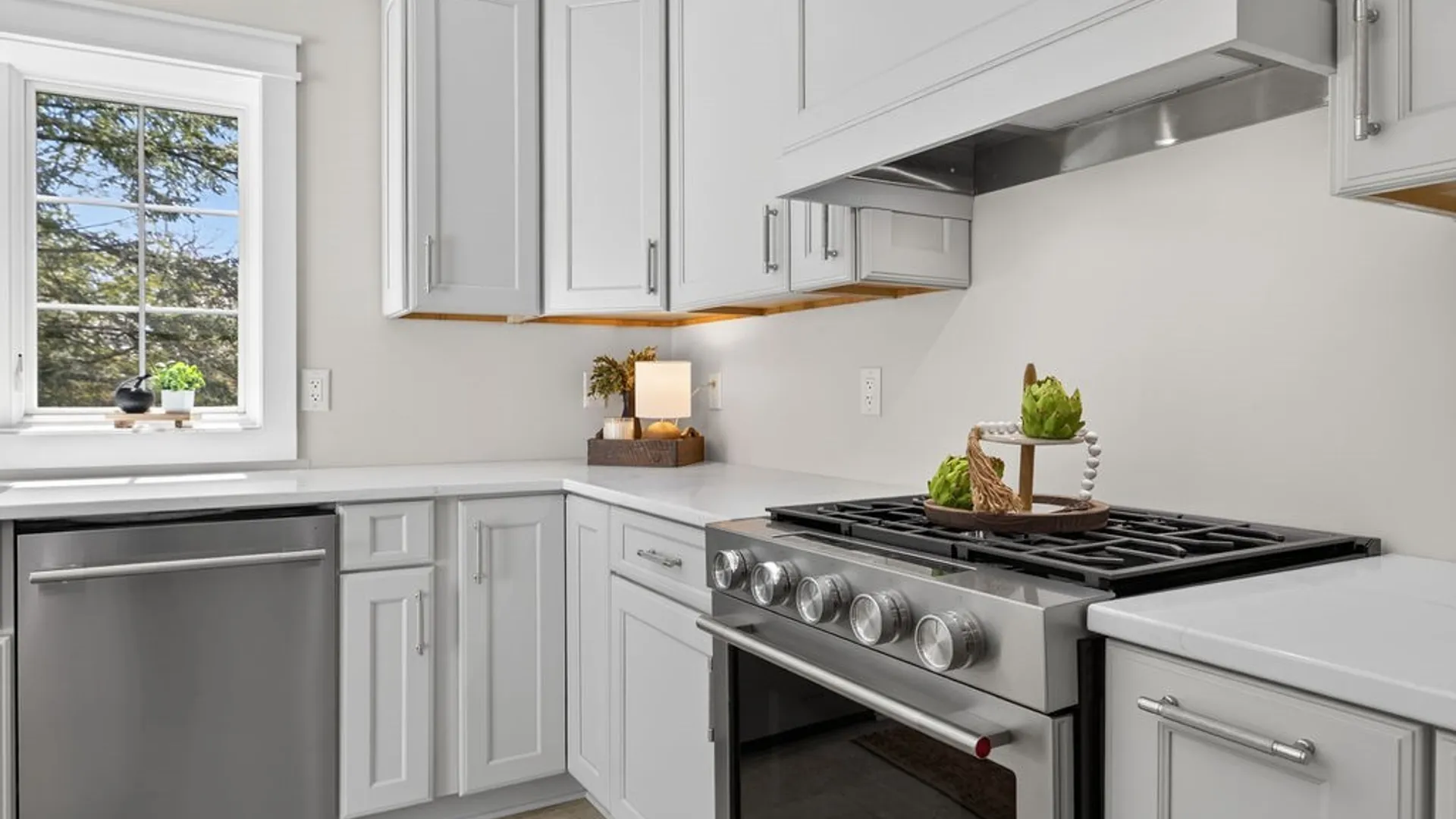 Property at 26 Elizabeth Street, Skaneateles, NY 13152 17