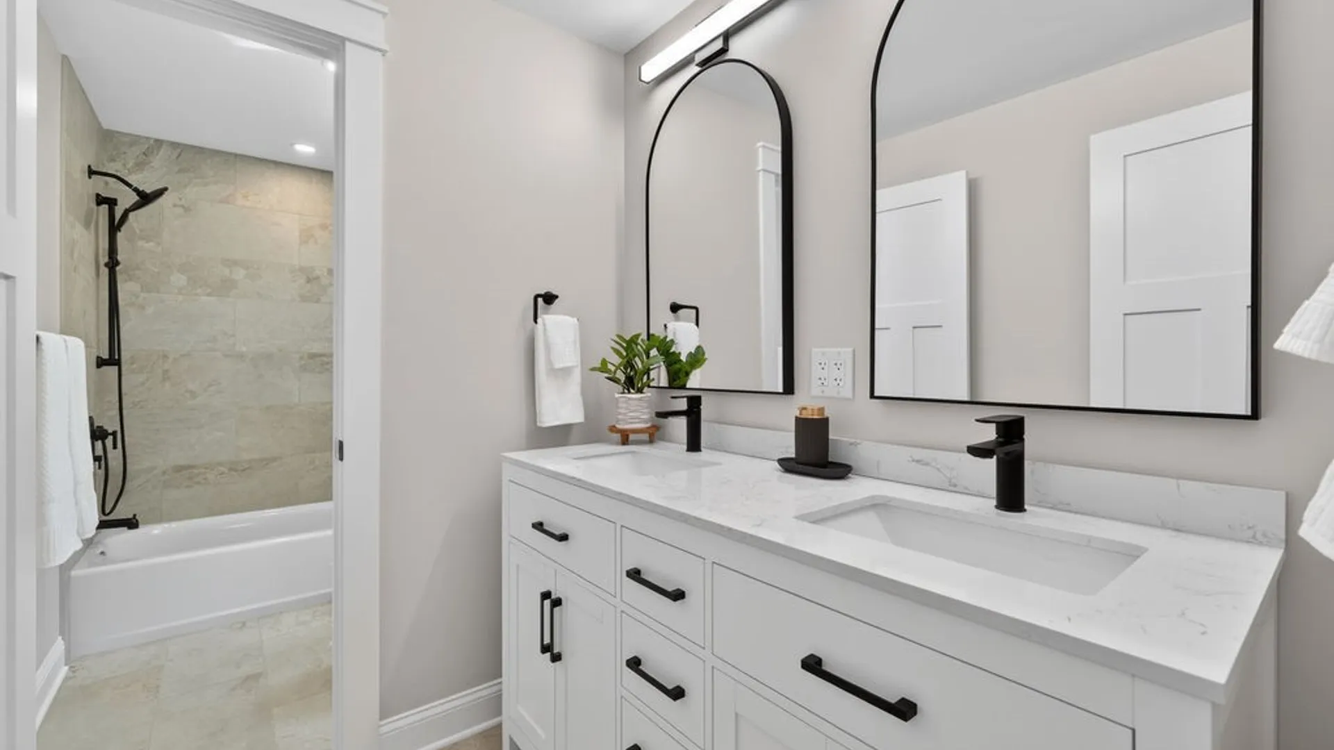 Property at 26 Elizabeth Street, Skaneateles, NY 13152 34