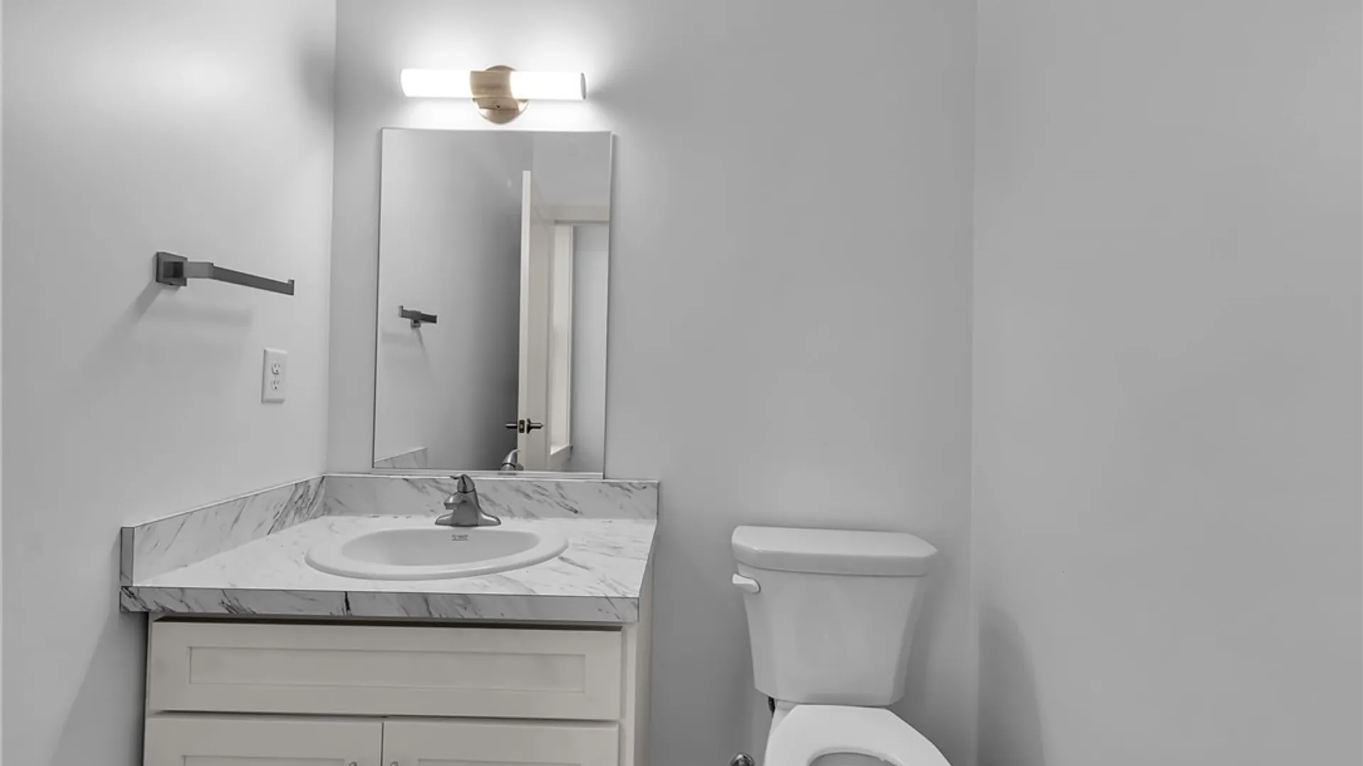 Property at 258 Whitney Place, Buffalo, NY 14201 12