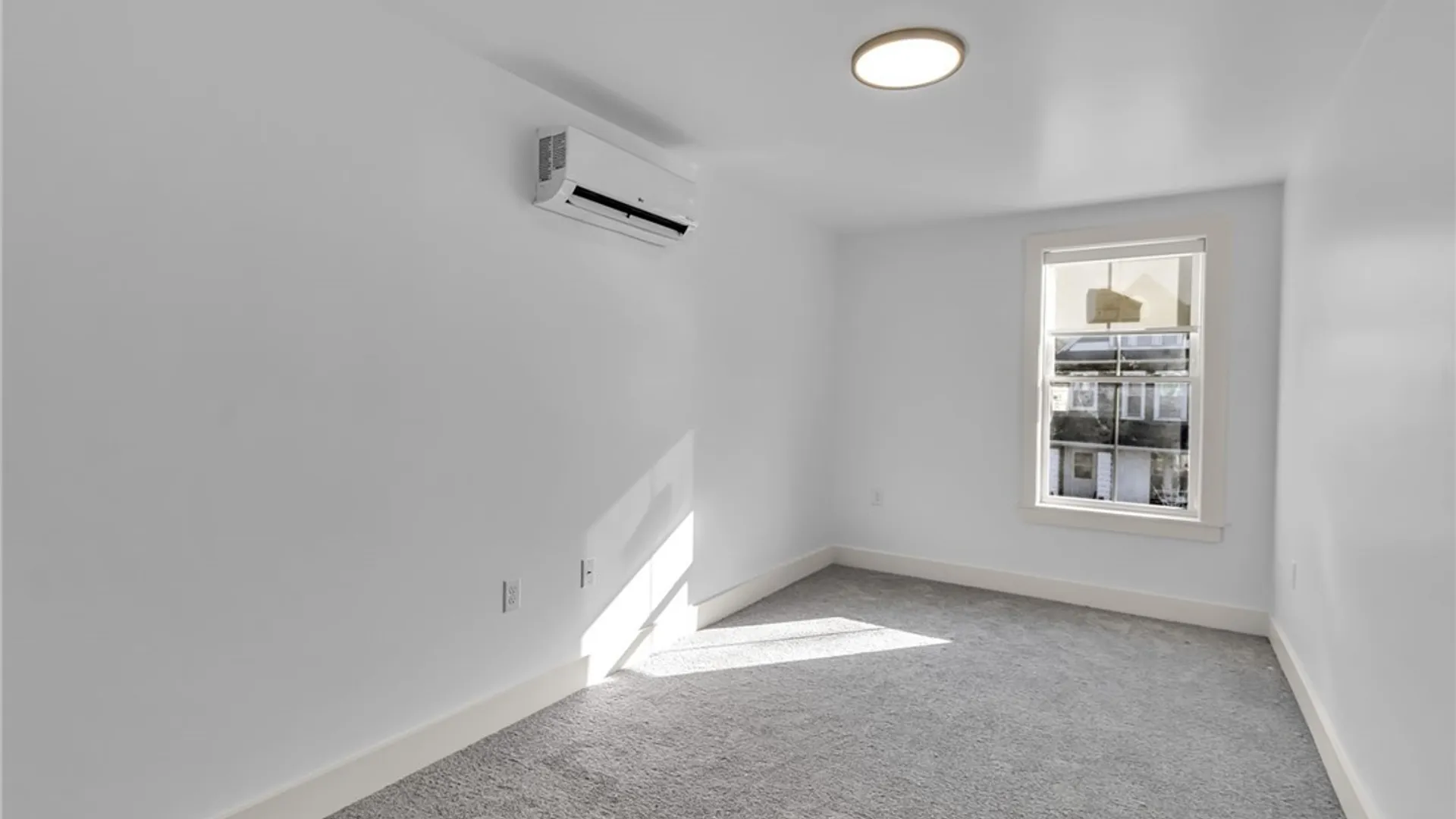 Property at 258 Whitney Place, Buffalo, NY 14201 20