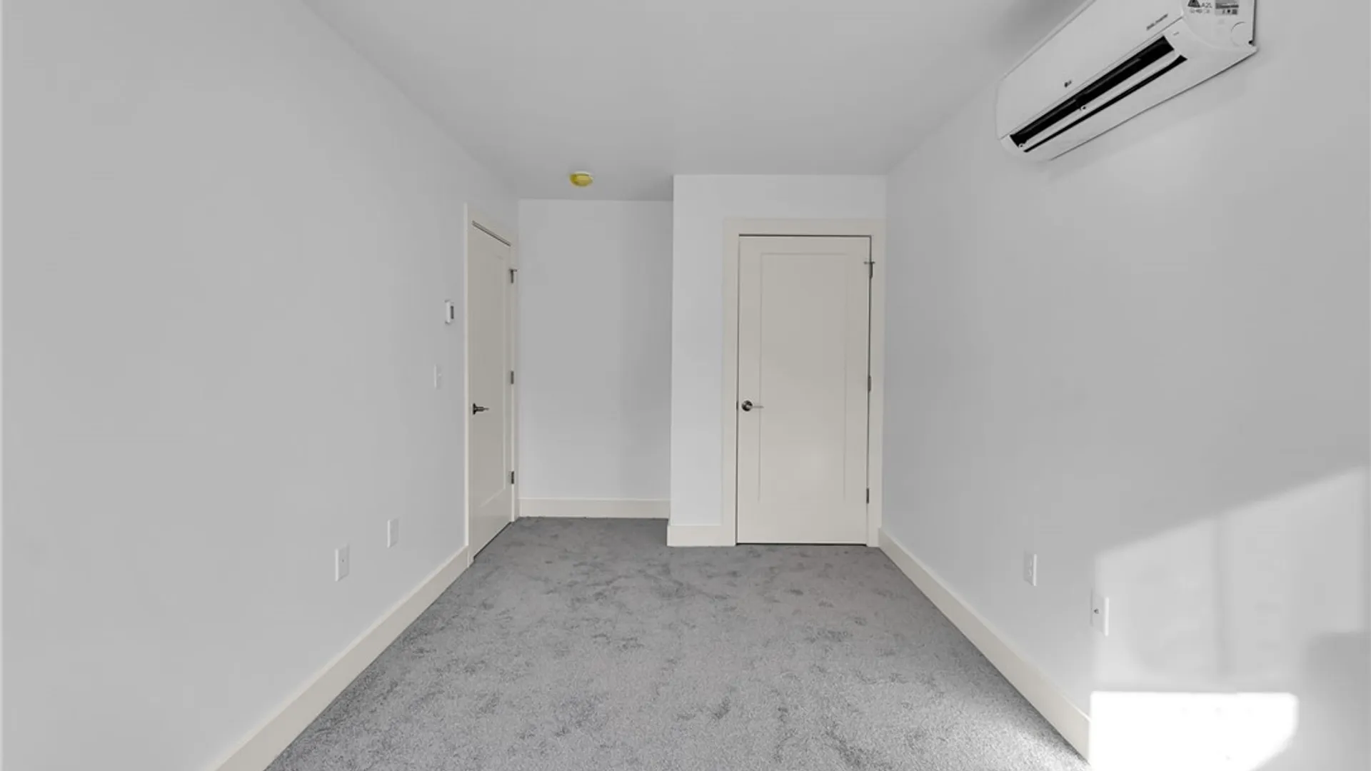 Property at 258 Whitney Place, Buffalo, NY 14201 21