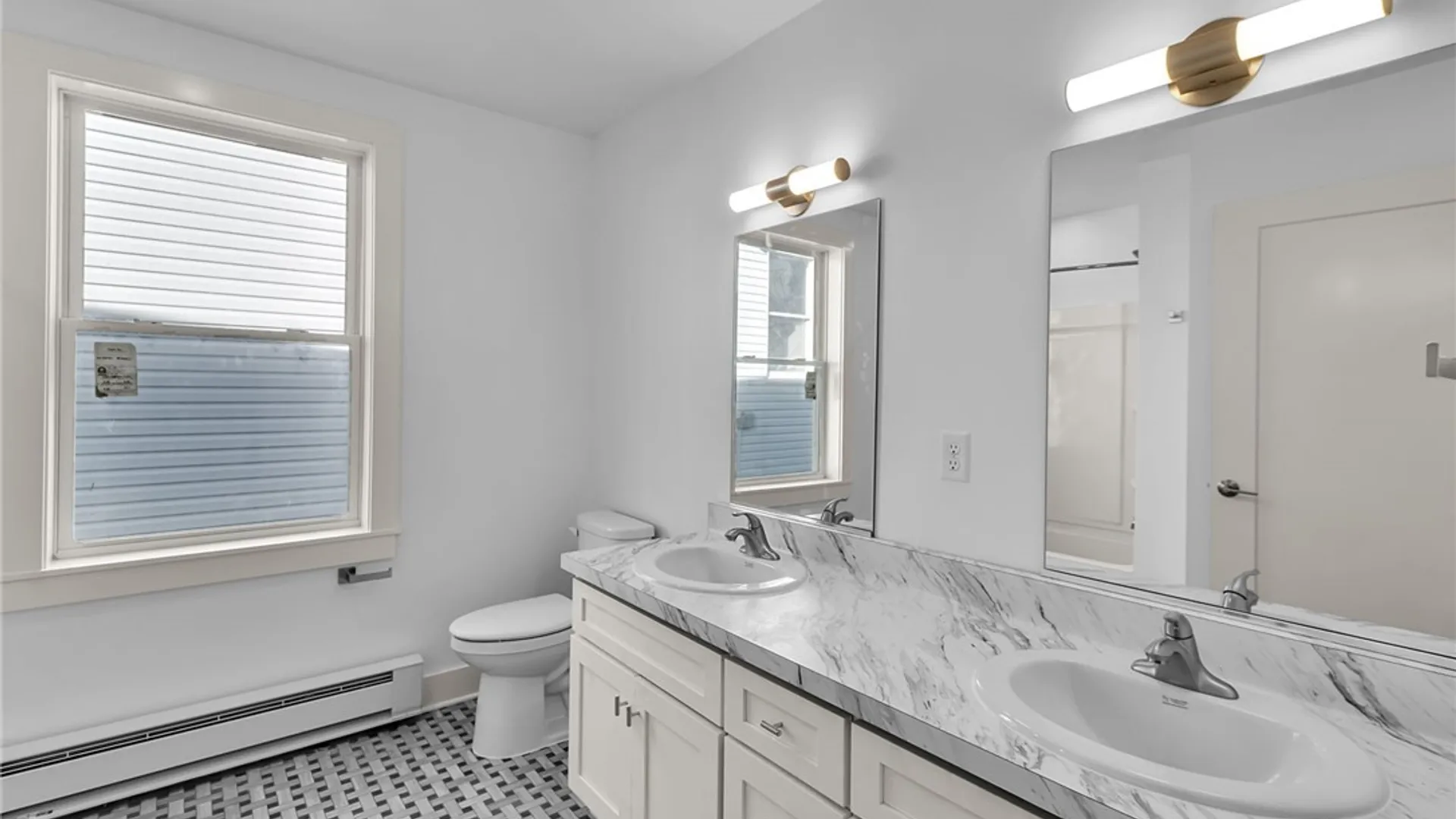 Property at 258 Whitney Place, Buffalo, NY 14201 22
