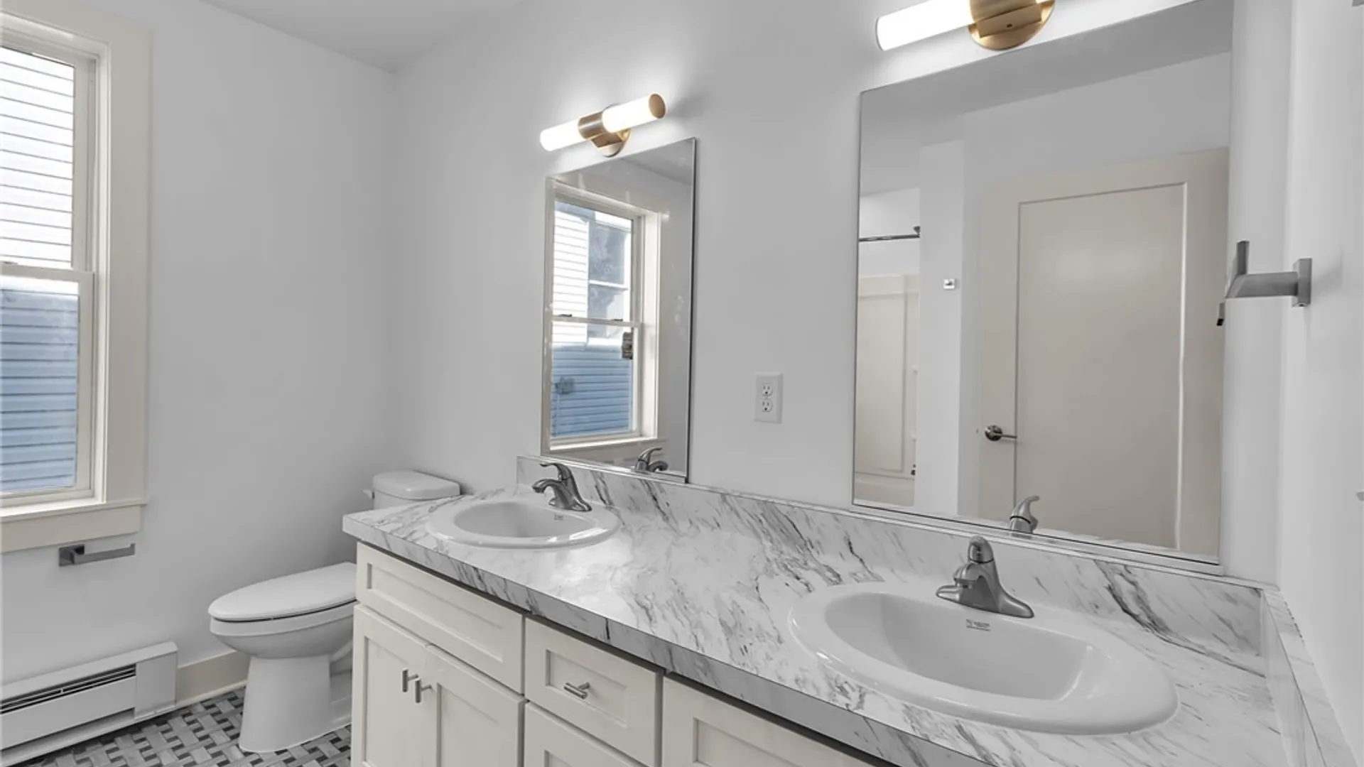 Property at 258 Whitney Place, Buffalo, NY 14201 23