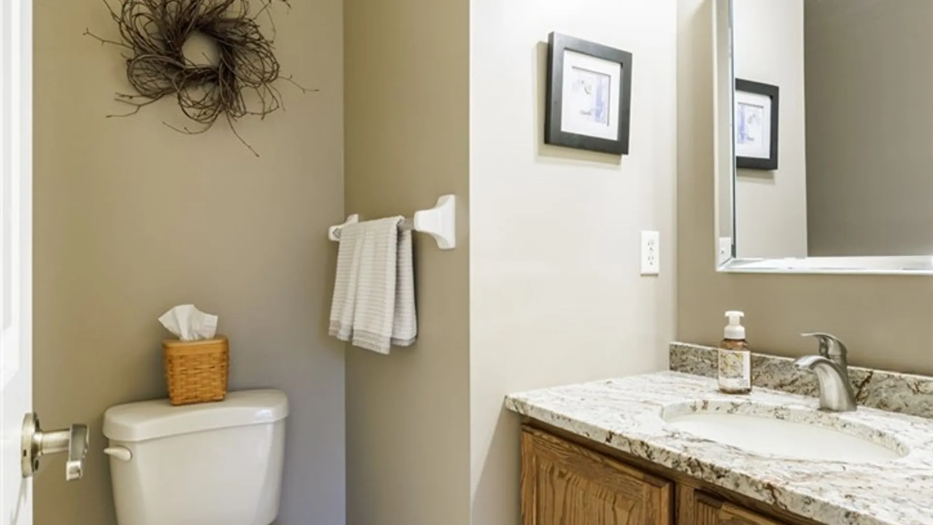 Property at 74 Brookline Lane, Greece, NY 14616 18