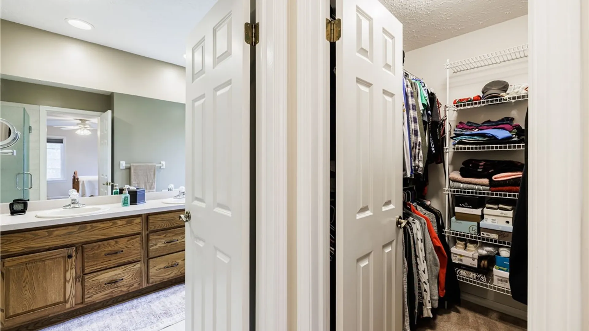 Property at 74 Brookline Lane, Greece, NY 14616 23