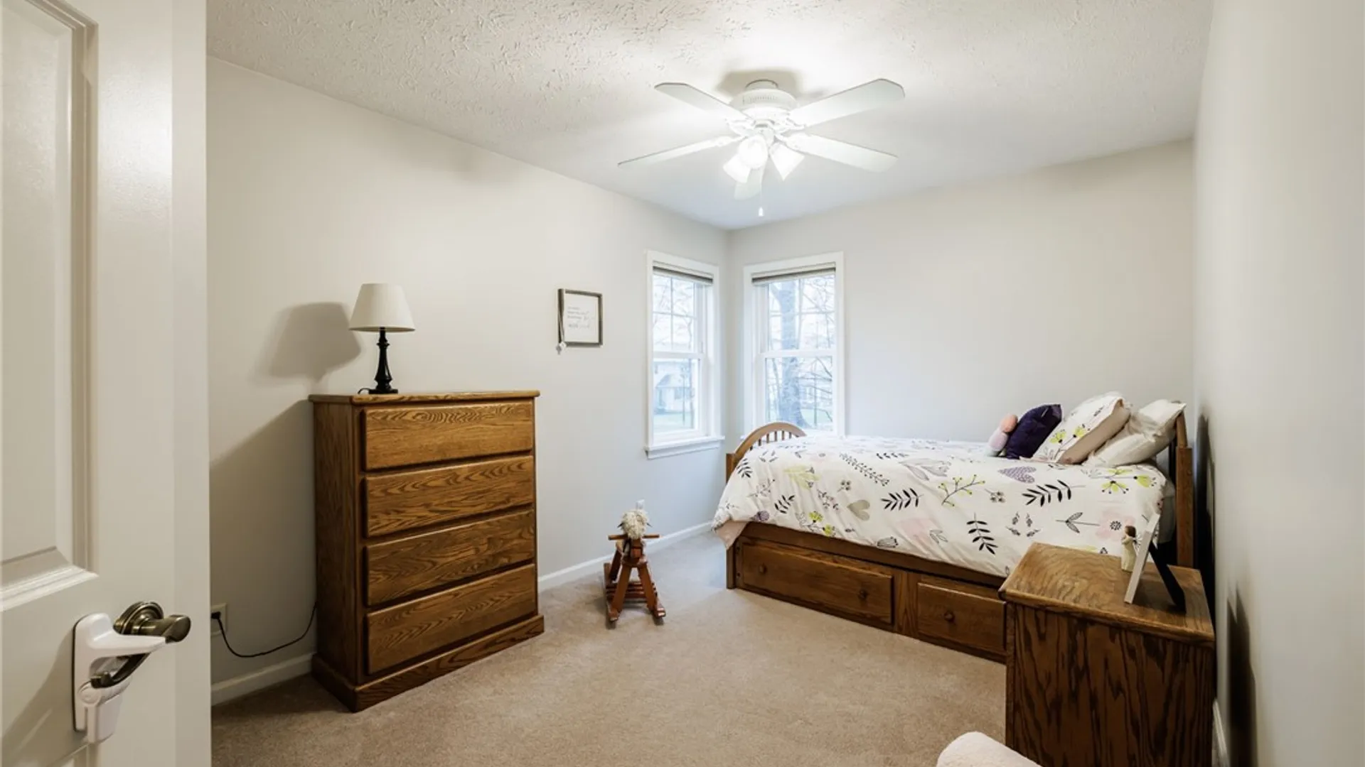 Property at 74 Brookline Lane, Greece, NY 14616 32