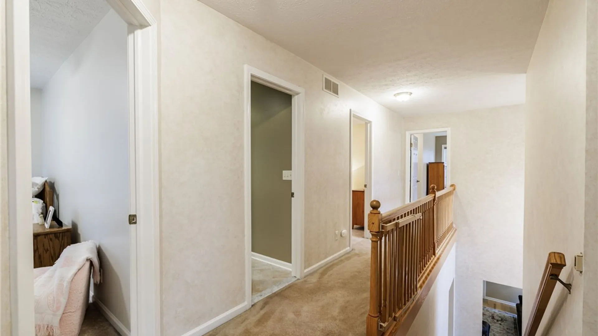 Property at 74 Brookline Lane, Greece, NY 14616 34