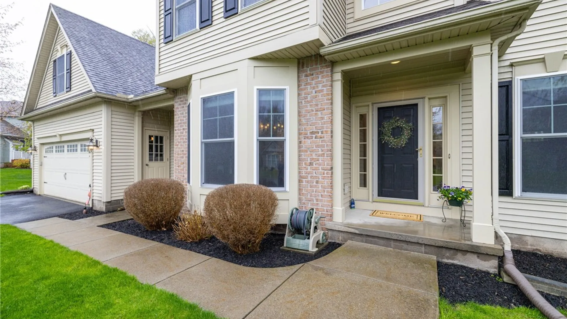 Property at 74 Brookline Lane, Greece, NY 14616 4