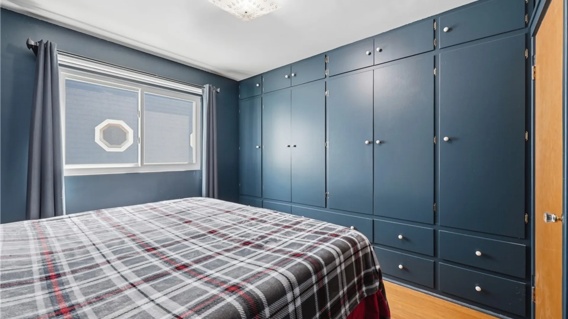 Property at 52 Albemarle Street, Buffalo, NY 14207 16