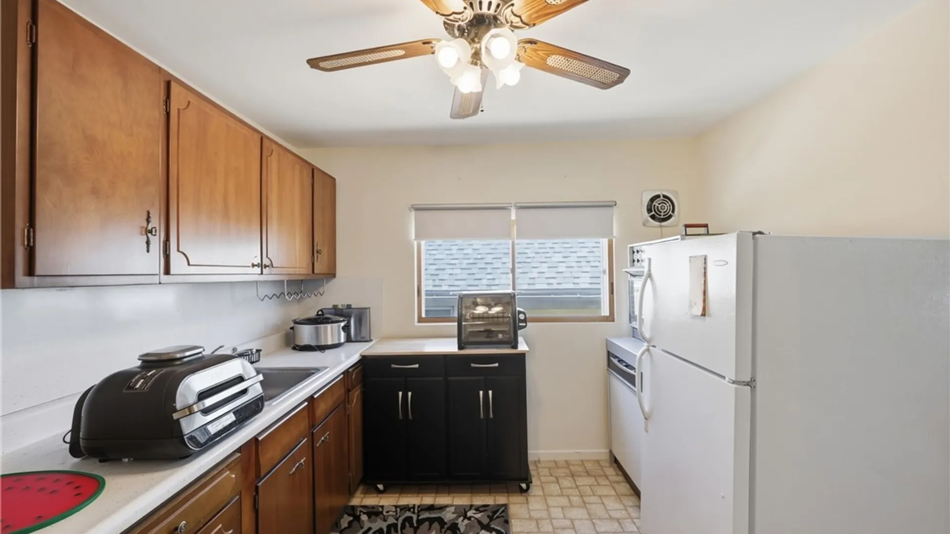 Property at 52 Albemarle Street, Buffalo, NY 14207 24