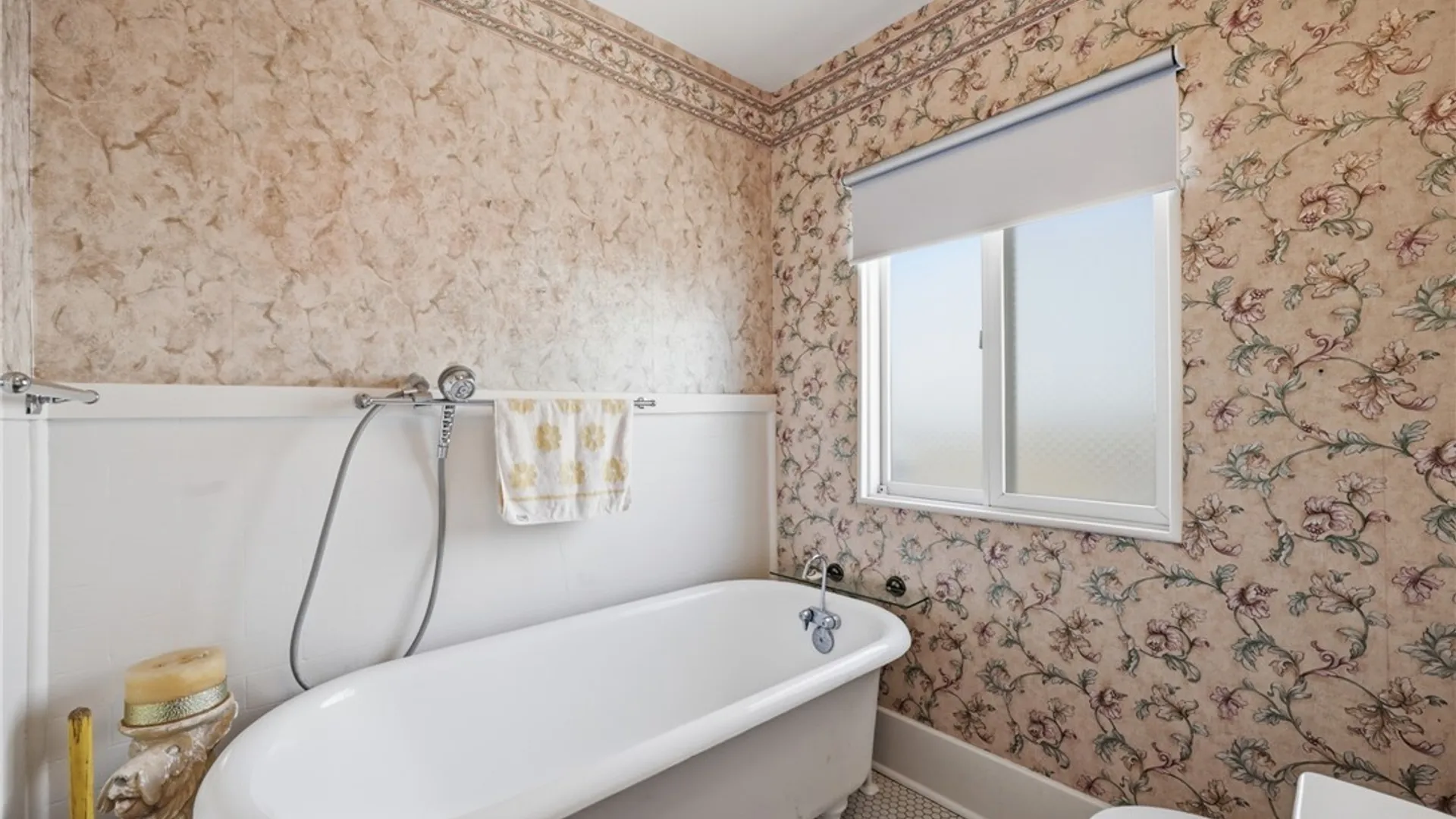 Property at 52 Albemarle Street, Buffalo, NY 14207 35