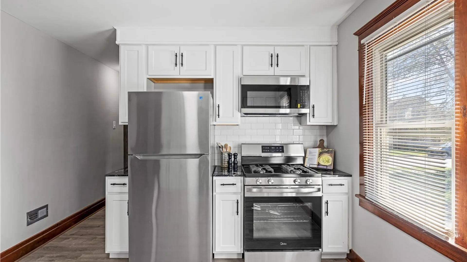 Property at 66 Andrews Avenue, Cheektowaga, NY 14225 6