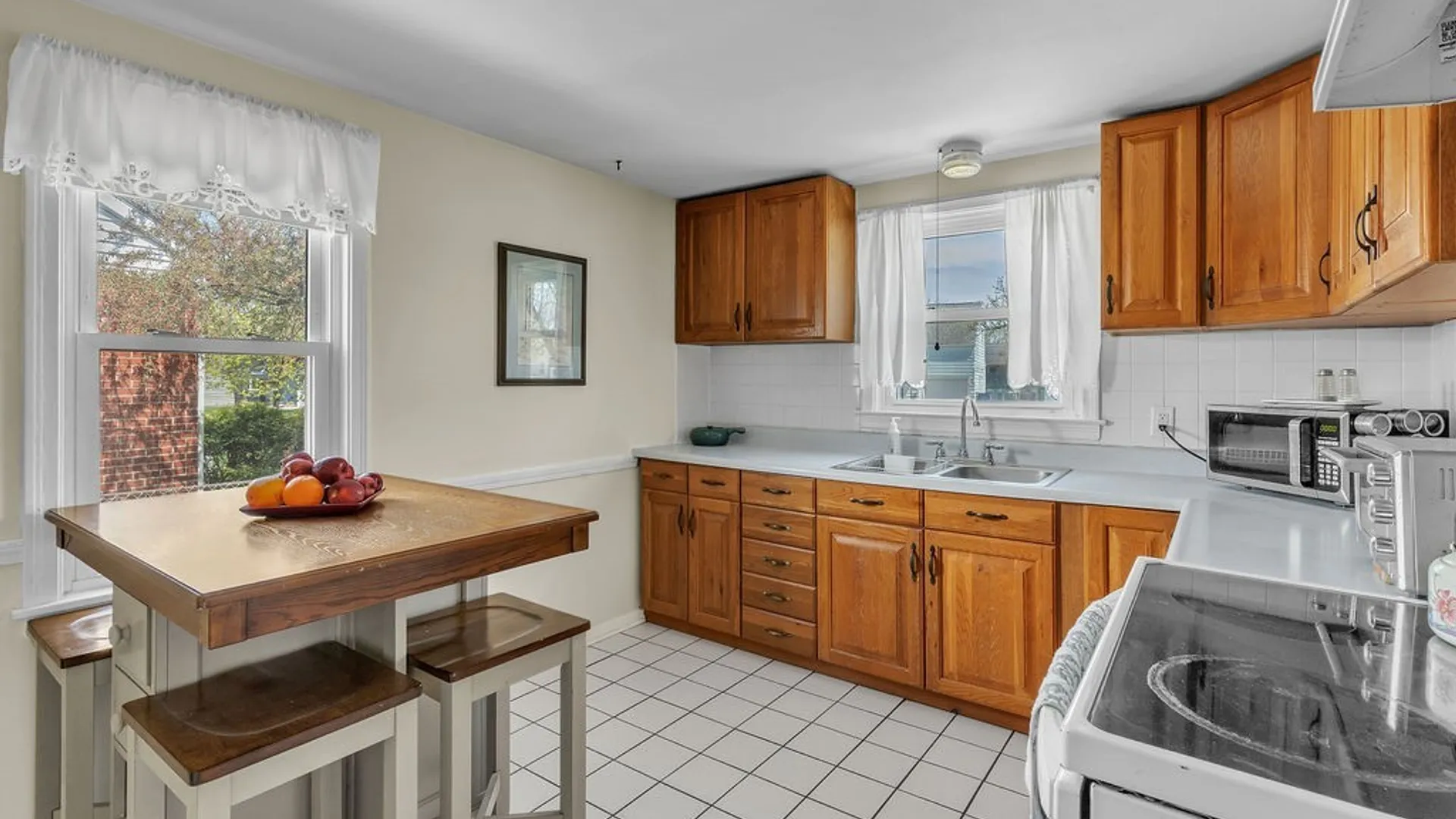 Property at 226 Lamont Drive, Amherst, NY 14226 6