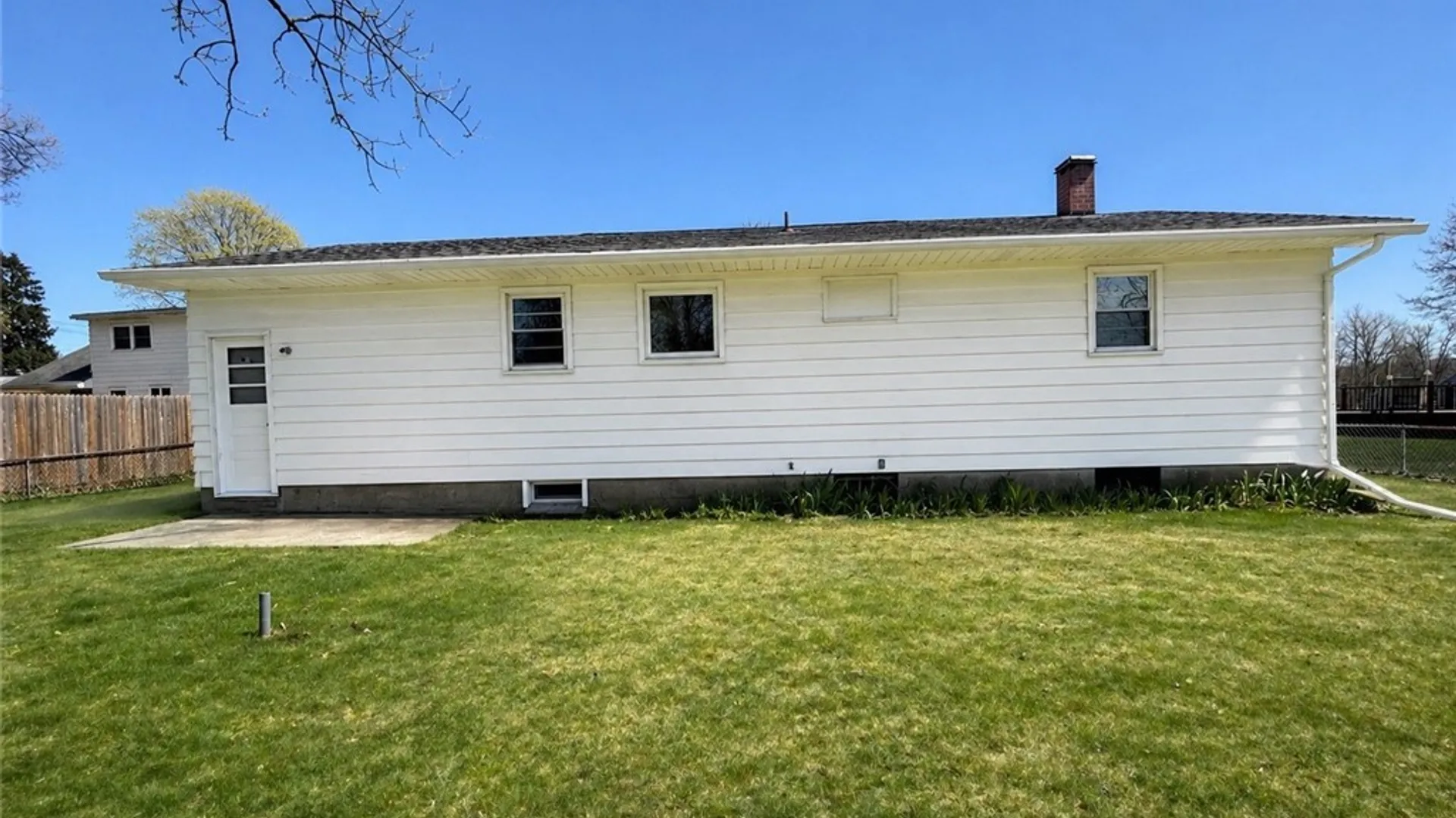 Property at 3 Dominica Court, Utica, NY 13502 31