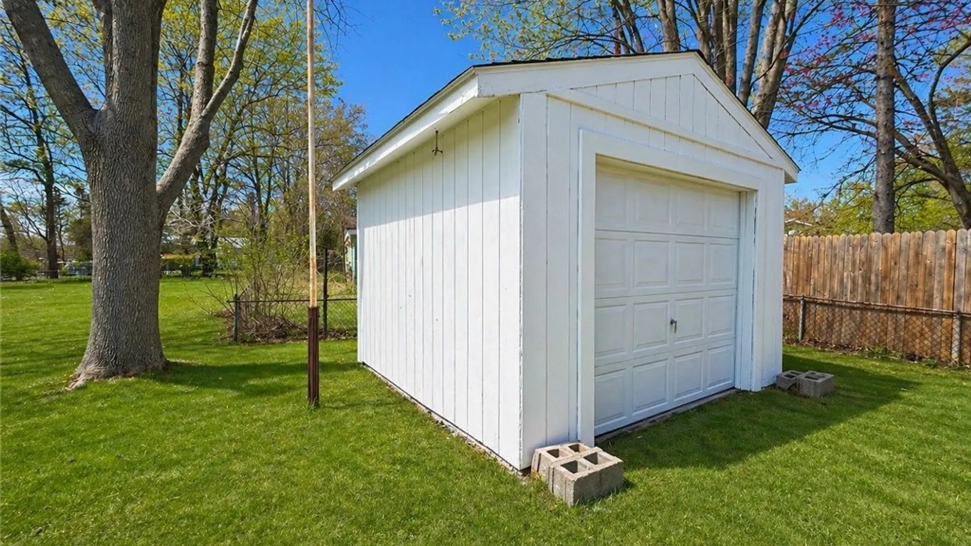 Property at 3 Dominica Court, Utica, NY 13502 33