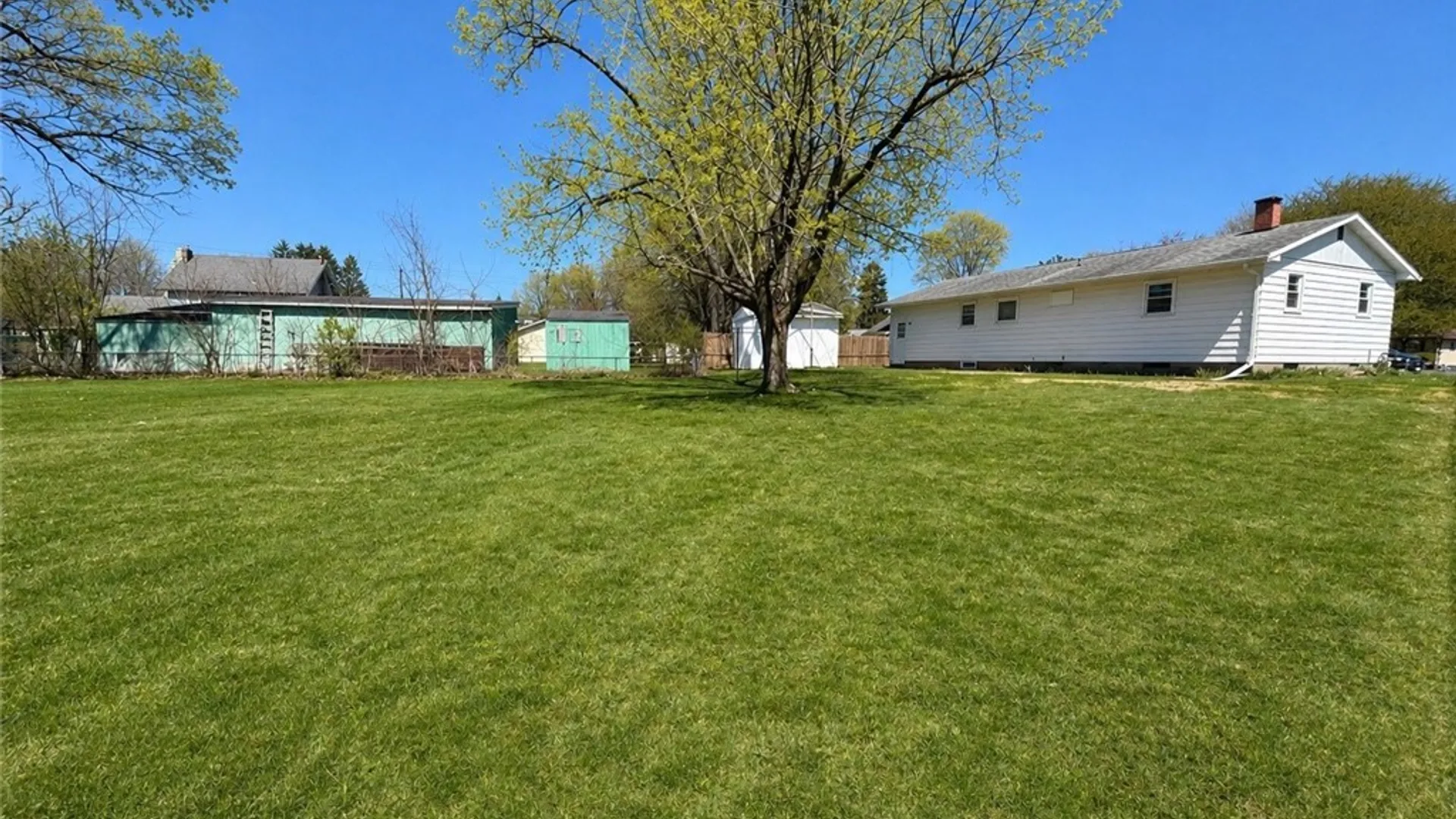 Property at 3 Dominica Court, Utica, NY 13502 35