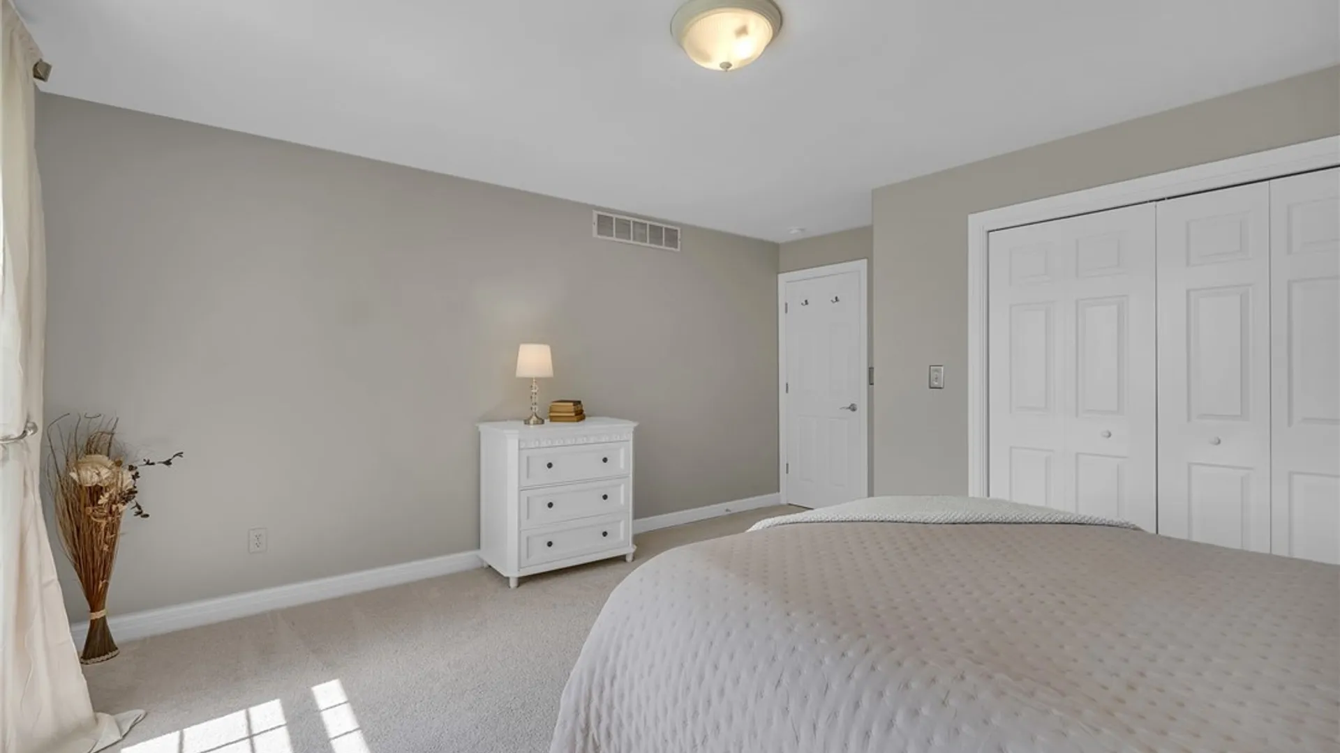 Property at 5252 Mallard Roost, Clarence, NY 14221 35