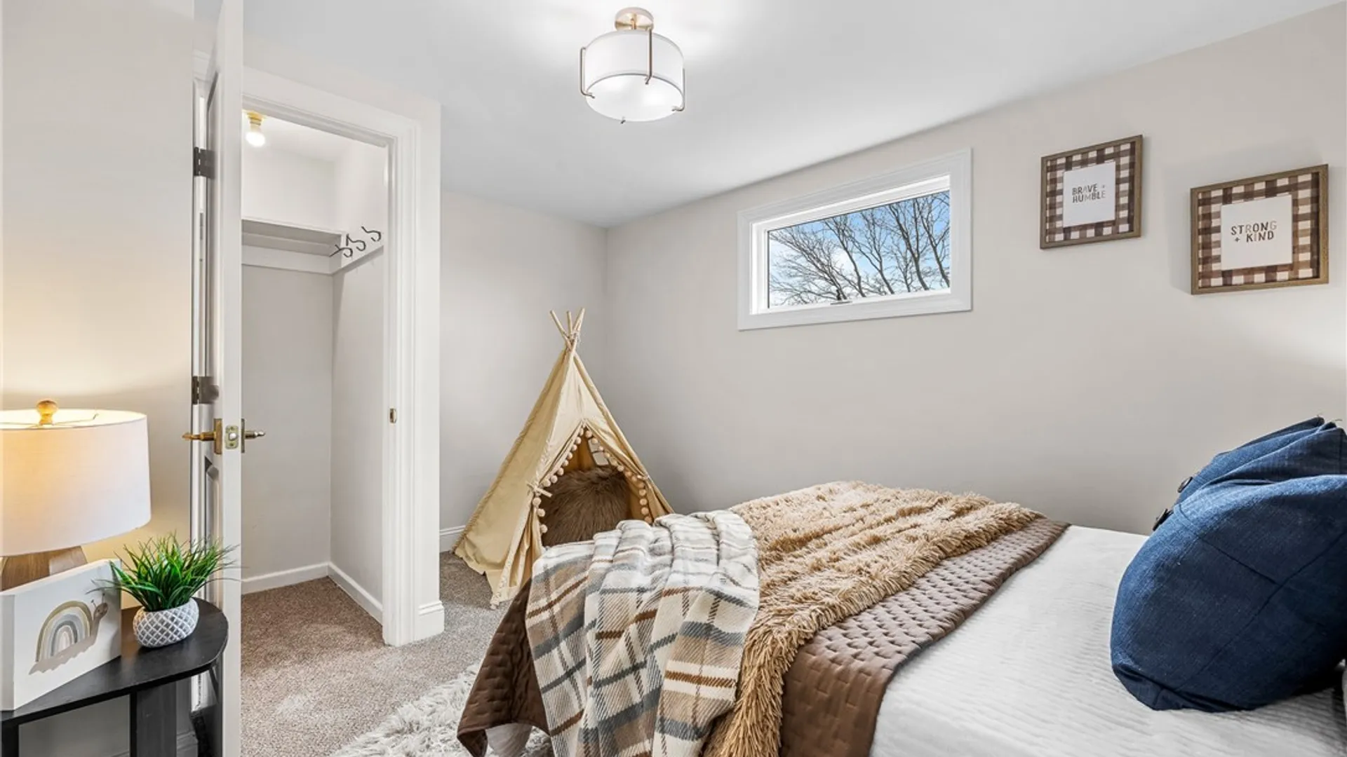 Property at 142 Grand Boulevard, Cheektowaga, NY 14225 24