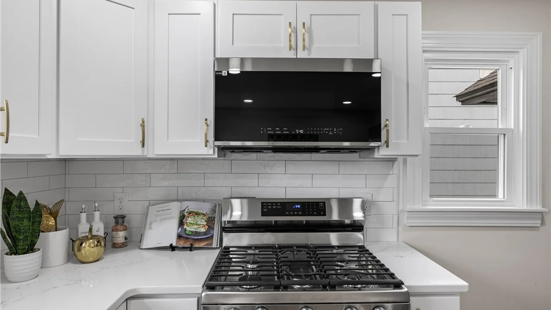 Property at 142 Grand Boulevard, Cheektowaga, NY 14225 8