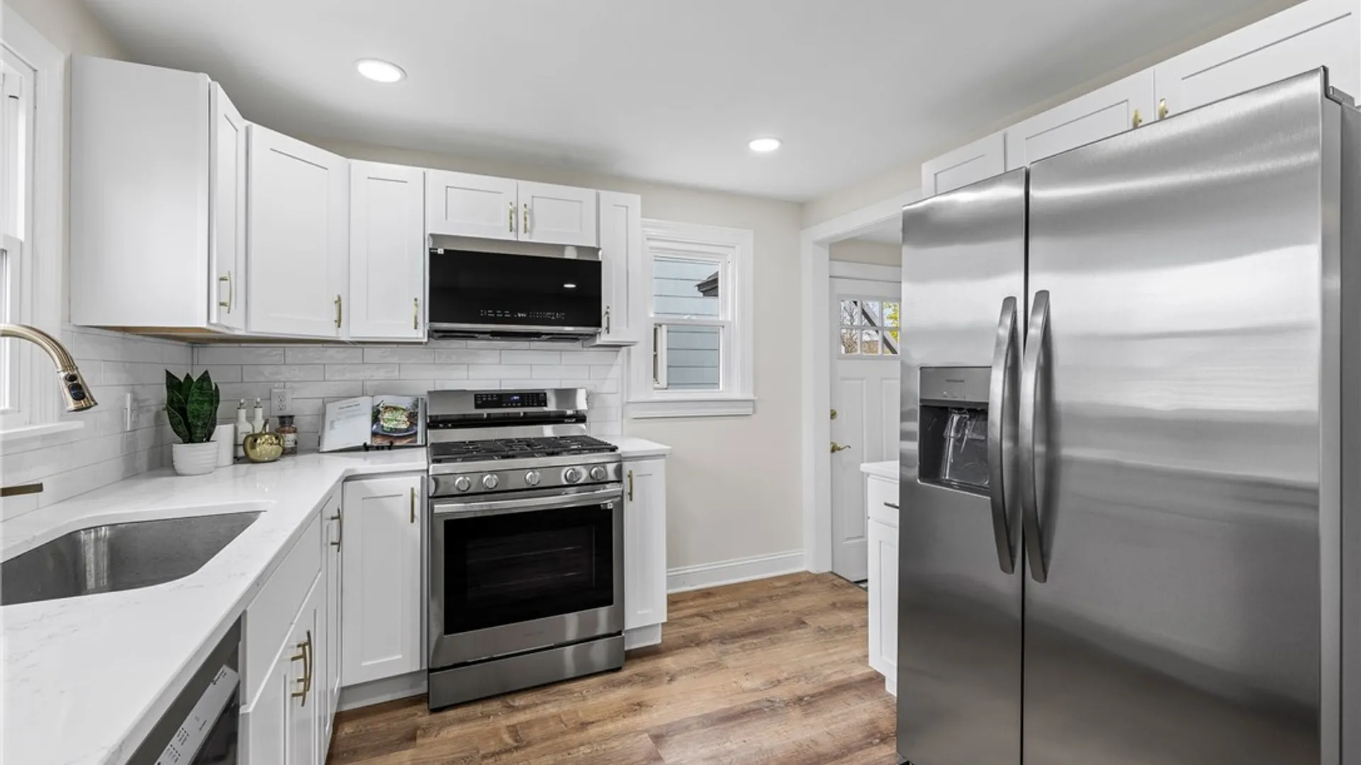 Property at 142 Grand Boulevard, Cheektowaga, NY 14225 9