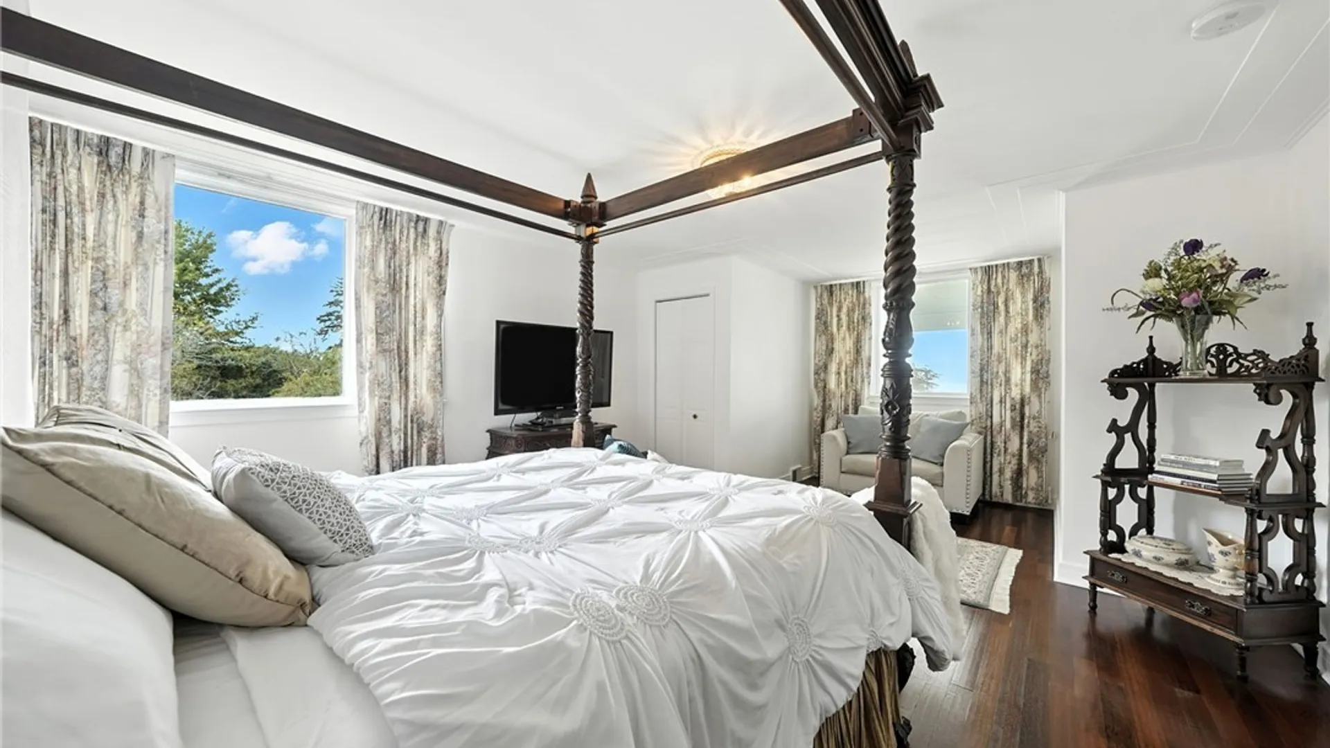 Property at 4261 Lake Shore Road, Hamburg, NY 14075 28