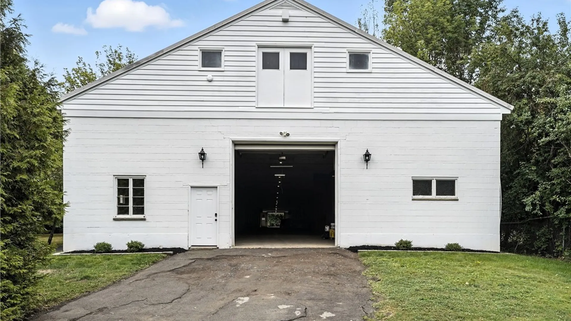 Property at 4261 Lake Shore Road, Hamburg, NY 14075 37