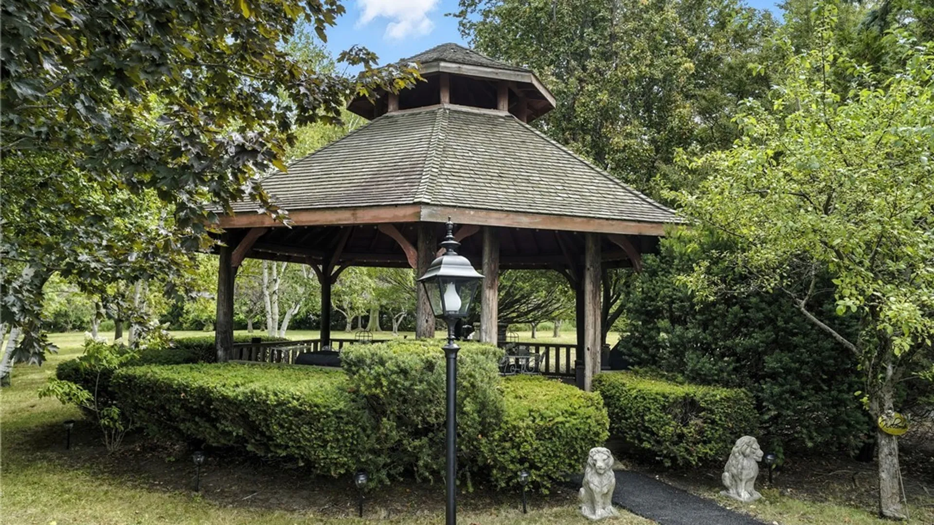 Property at 4261 Lake Shore Road, Hamburg, NY 14075 40