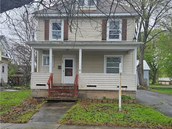 102 Mechanic Street, Lenox, NY 13032