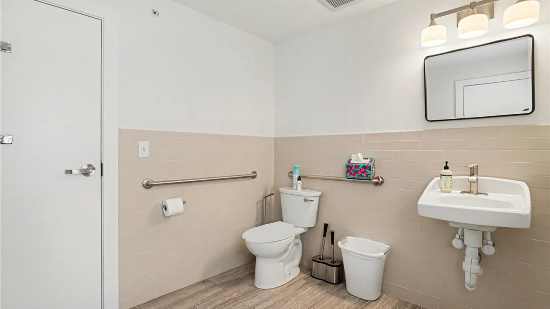 Property at 1441 Monroe Avenue, Brighton, NY 14618 21