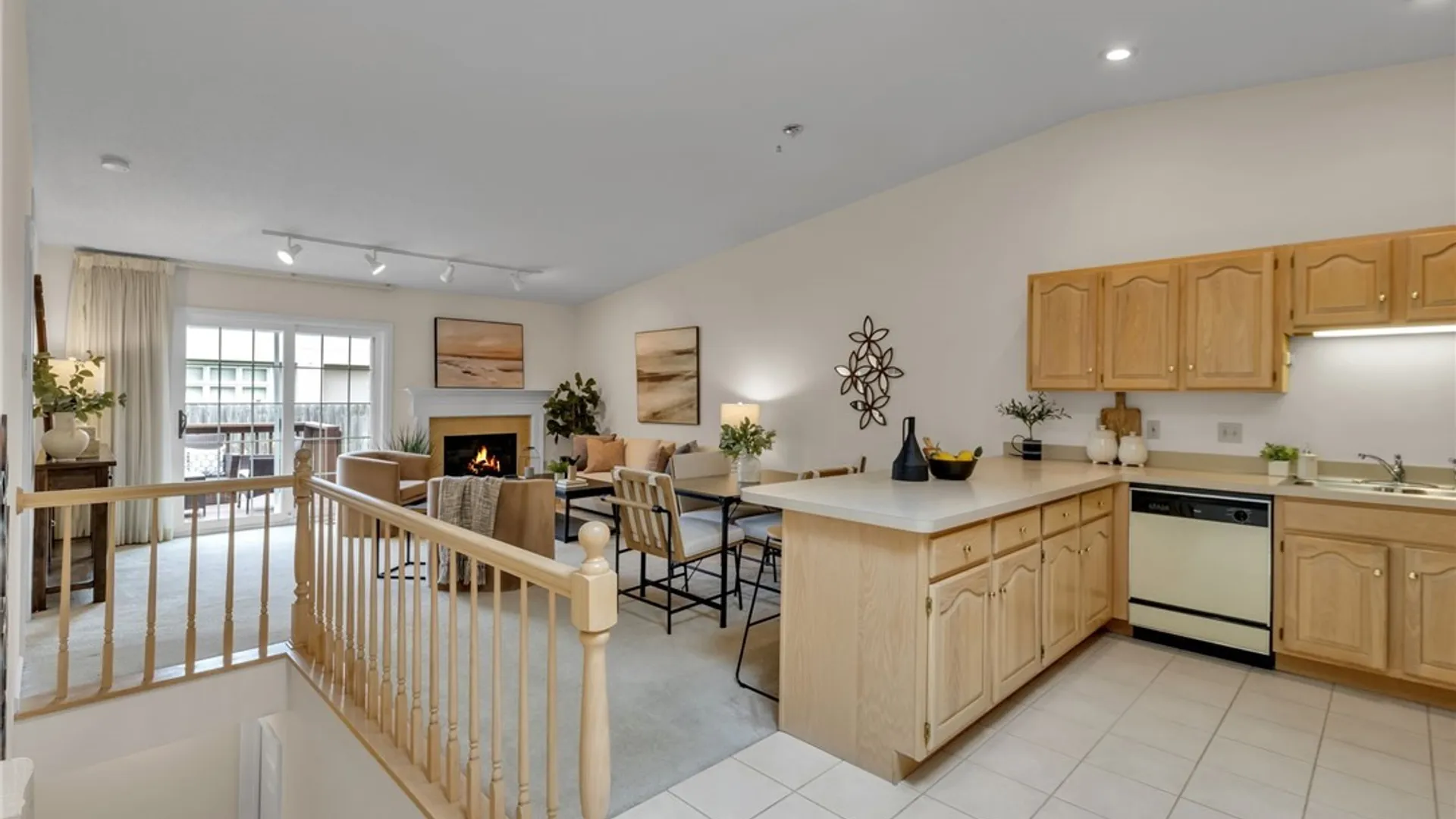 Property at 25 Woodpointe Run, Amherst, NY 14221 16