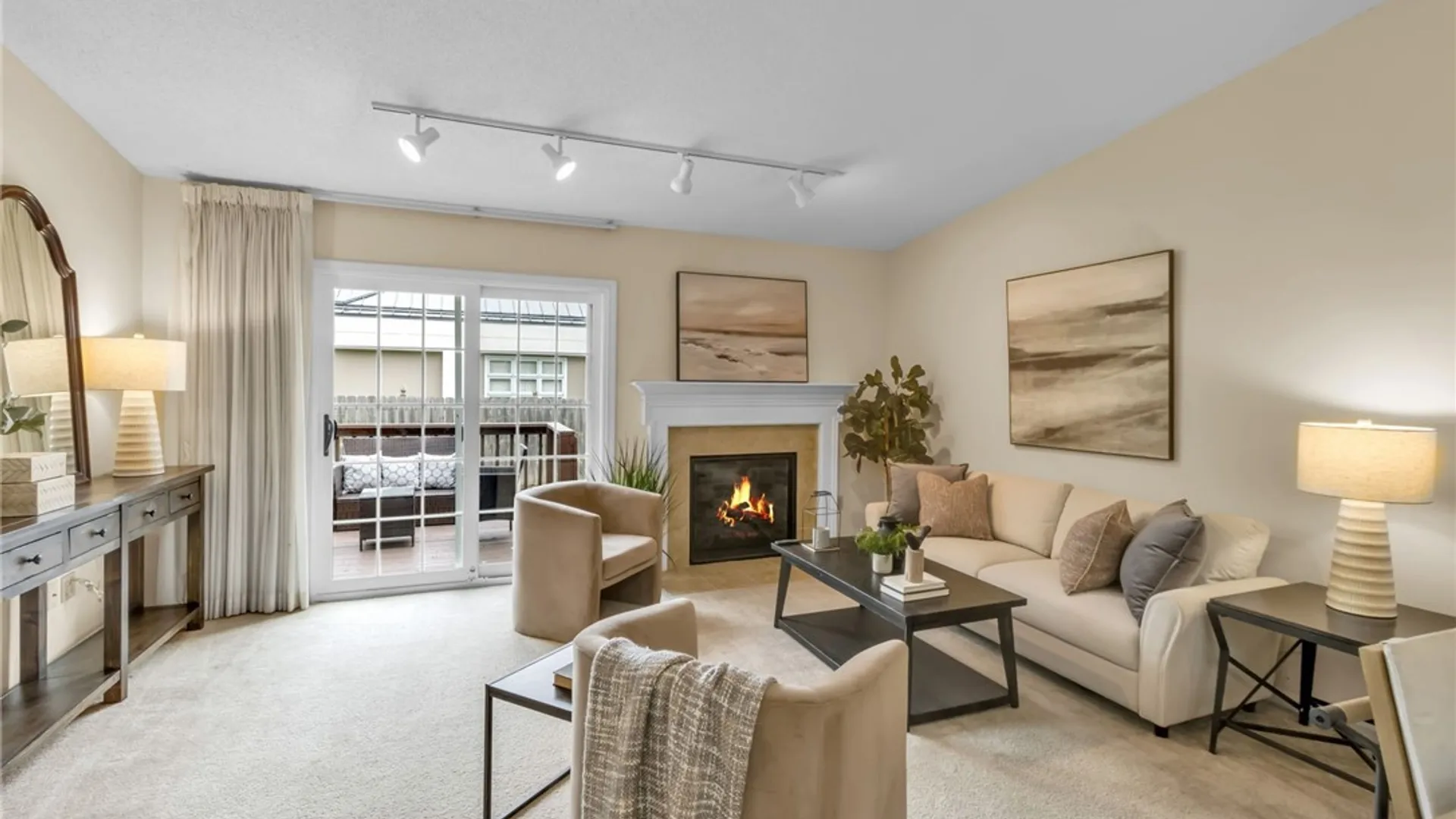 Property at 25 Woodpointe Run, Amherst, NY 14221 4