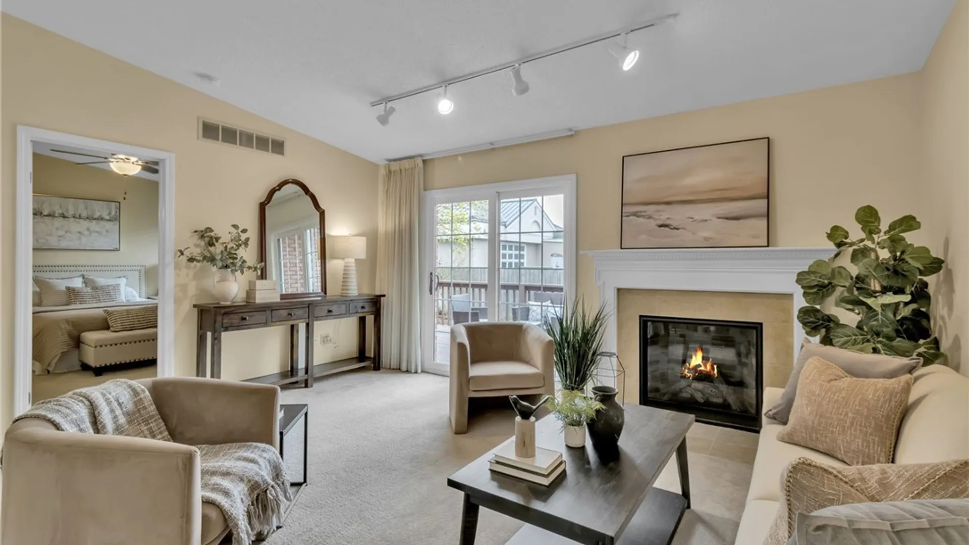 Property at 25 Woodpointe Run, Amherst, NY 14221 5