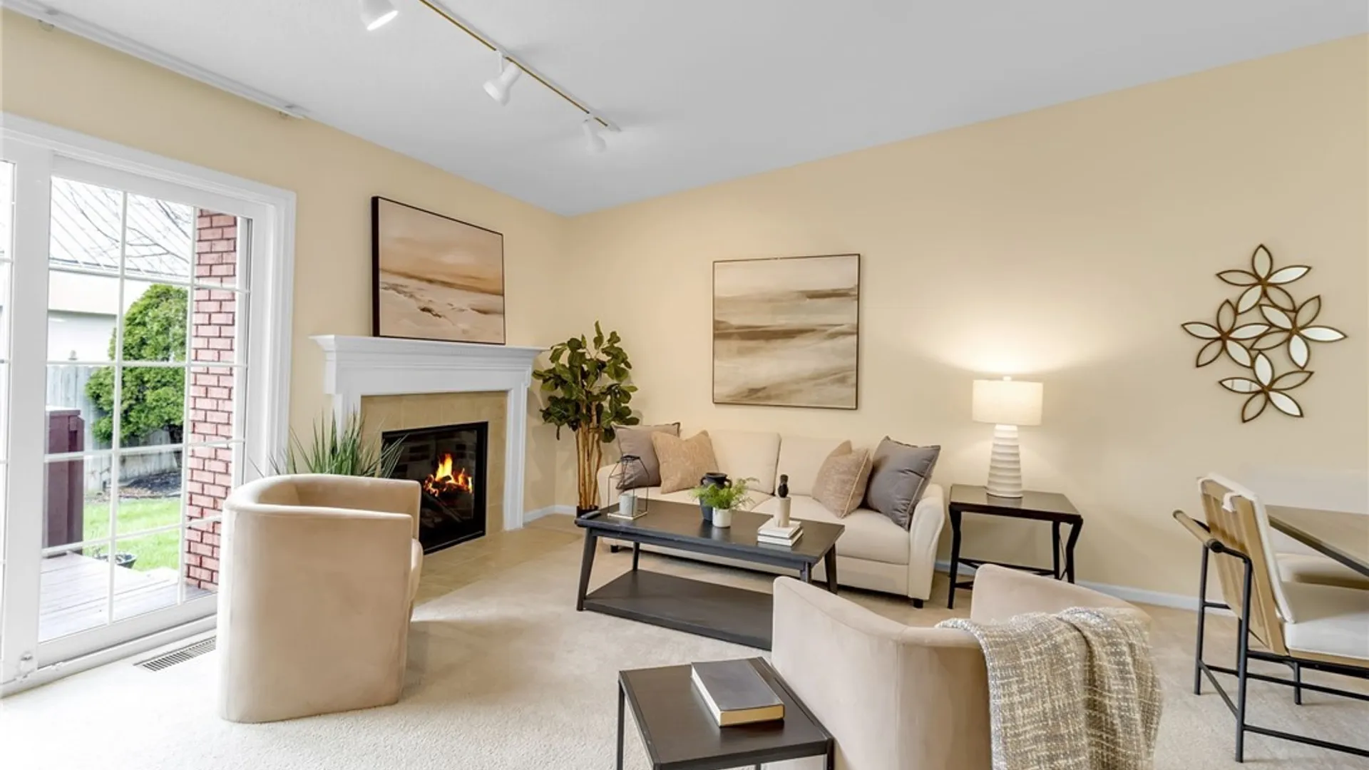 Property at 25 Woodpointe Run, Amherst, NY 14221 8