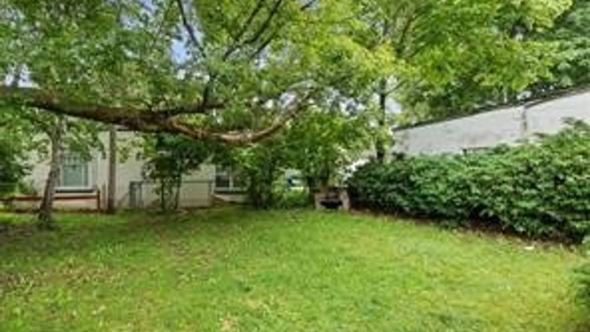 Property at 839 Elmwood Avenue, Rochester, NY 14620 16