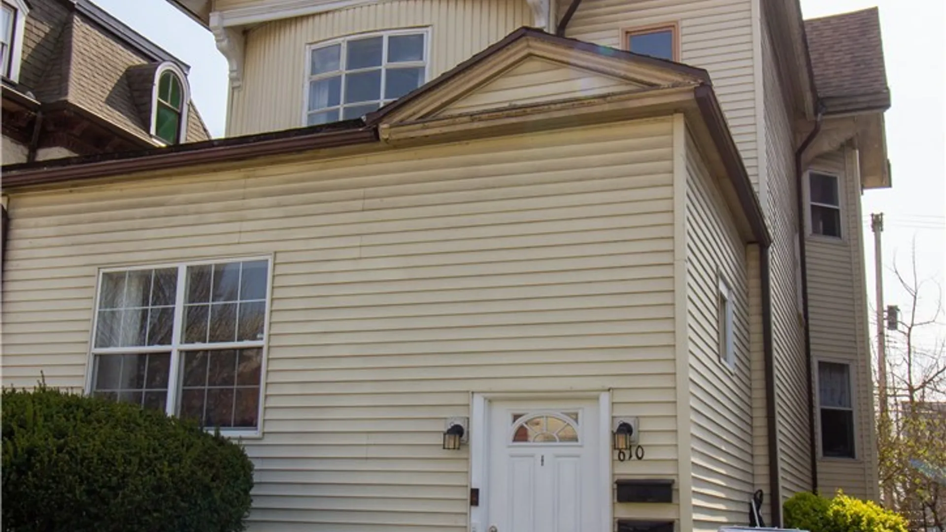 Property at 610 Niagara Street, Buffalo, NY 14201 4