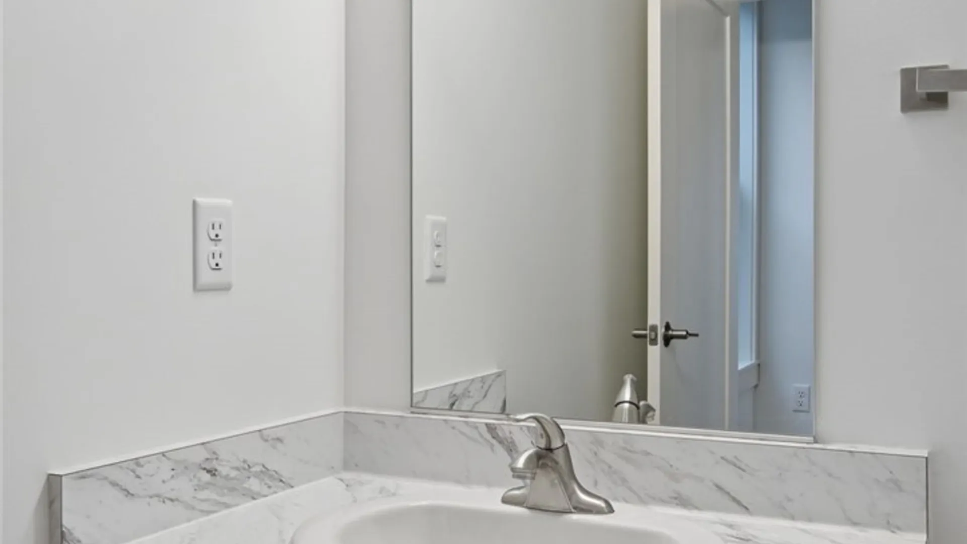 Property at 111 Austin Street, Buffalo, NY 14207 15