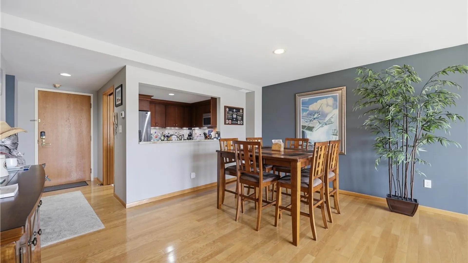 Property at 40 Waterfront Circle, Buffalo, NY 14202 8