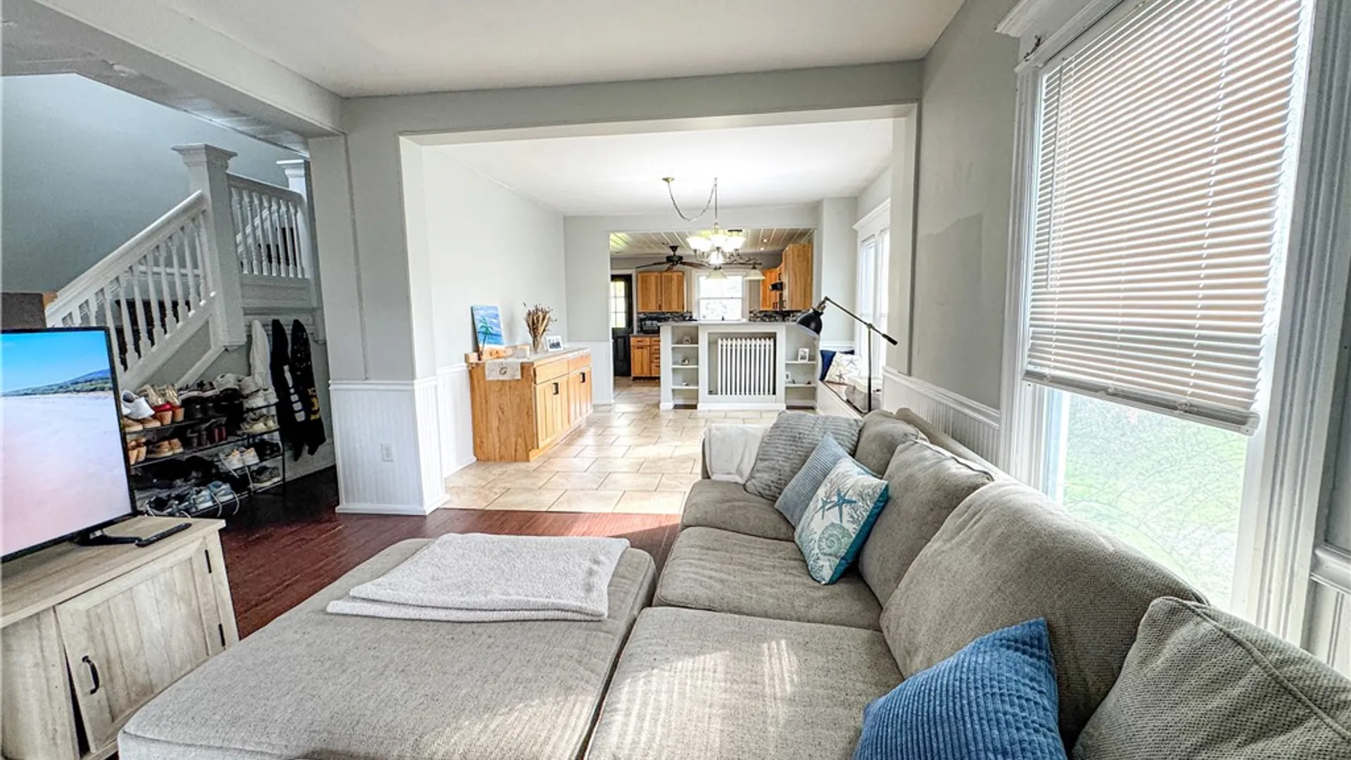 Property at 4 Lincoln Avenue, Leroy, NY 14482 4